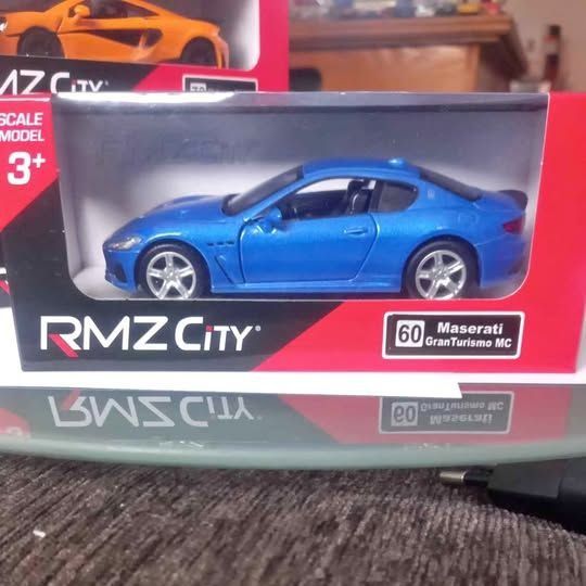RMZ 1:32 MASERATI GRAN TURISMO MC die cast R200