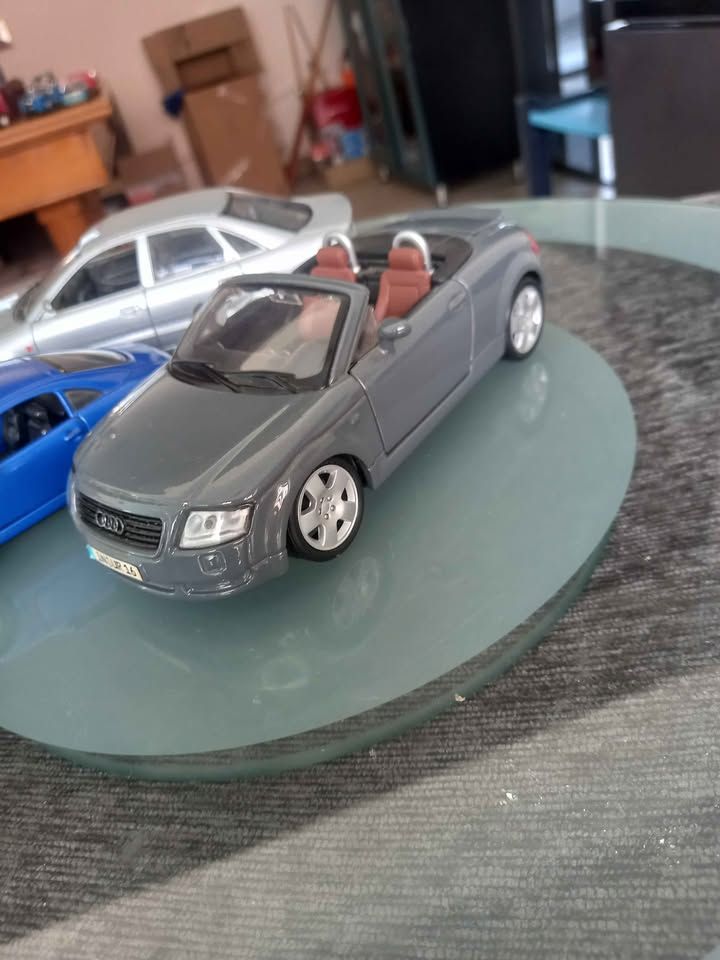 4 x AUDI Model cars different scales collection set  view 8