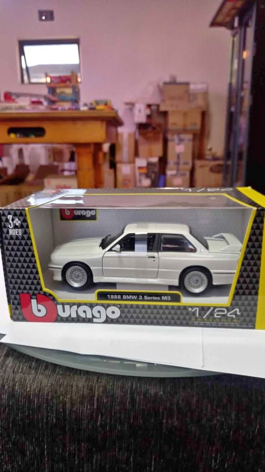MSZ 1:23 1988 BMW M3 - 3 series die cast R400