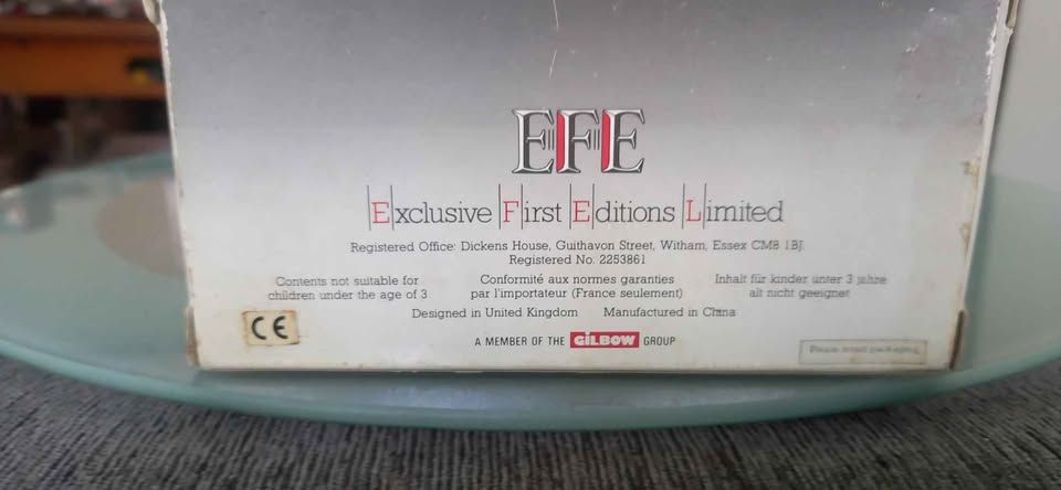 EFE Milk tanker 1:76 view 4