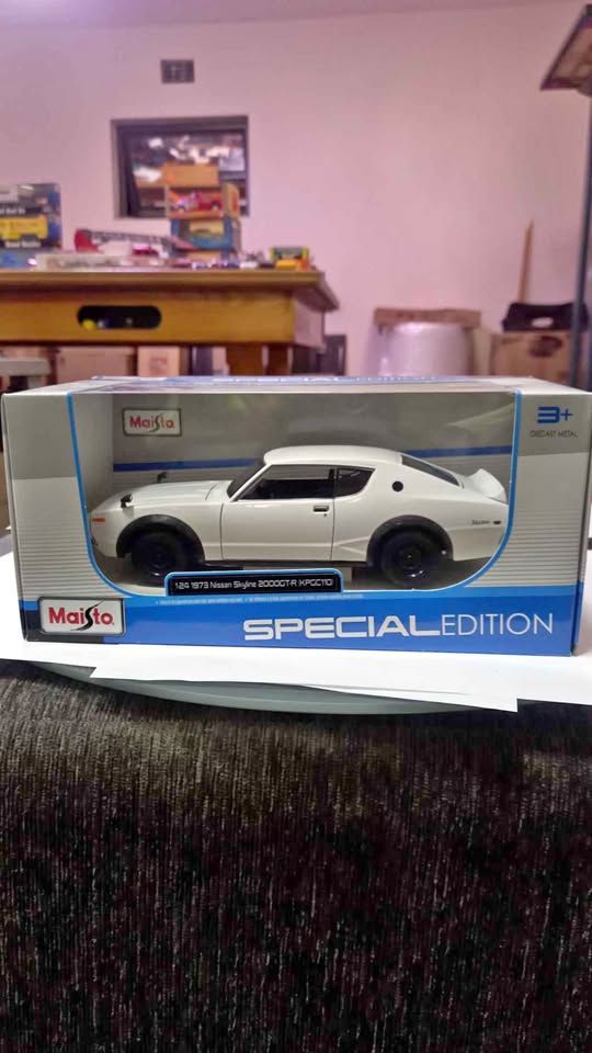 Maisto 1:24 1978 Nissan Skyline 2000GT-R die cast R400
