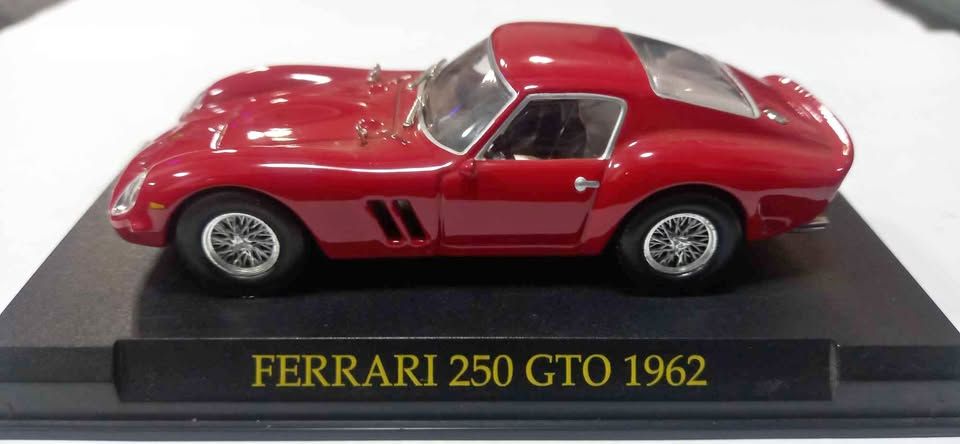 Ferrari 250 GTO (1962) 1:43 Diecast Model