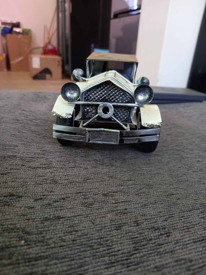 1920s Rolls Royce - tin view 4