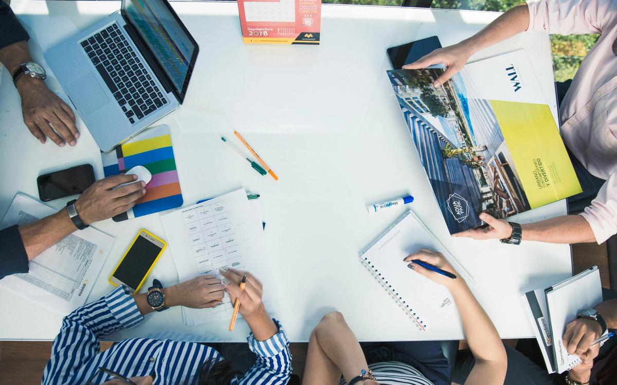 Embarking on a website or app project: Should I go with a full-service or specialist partner?