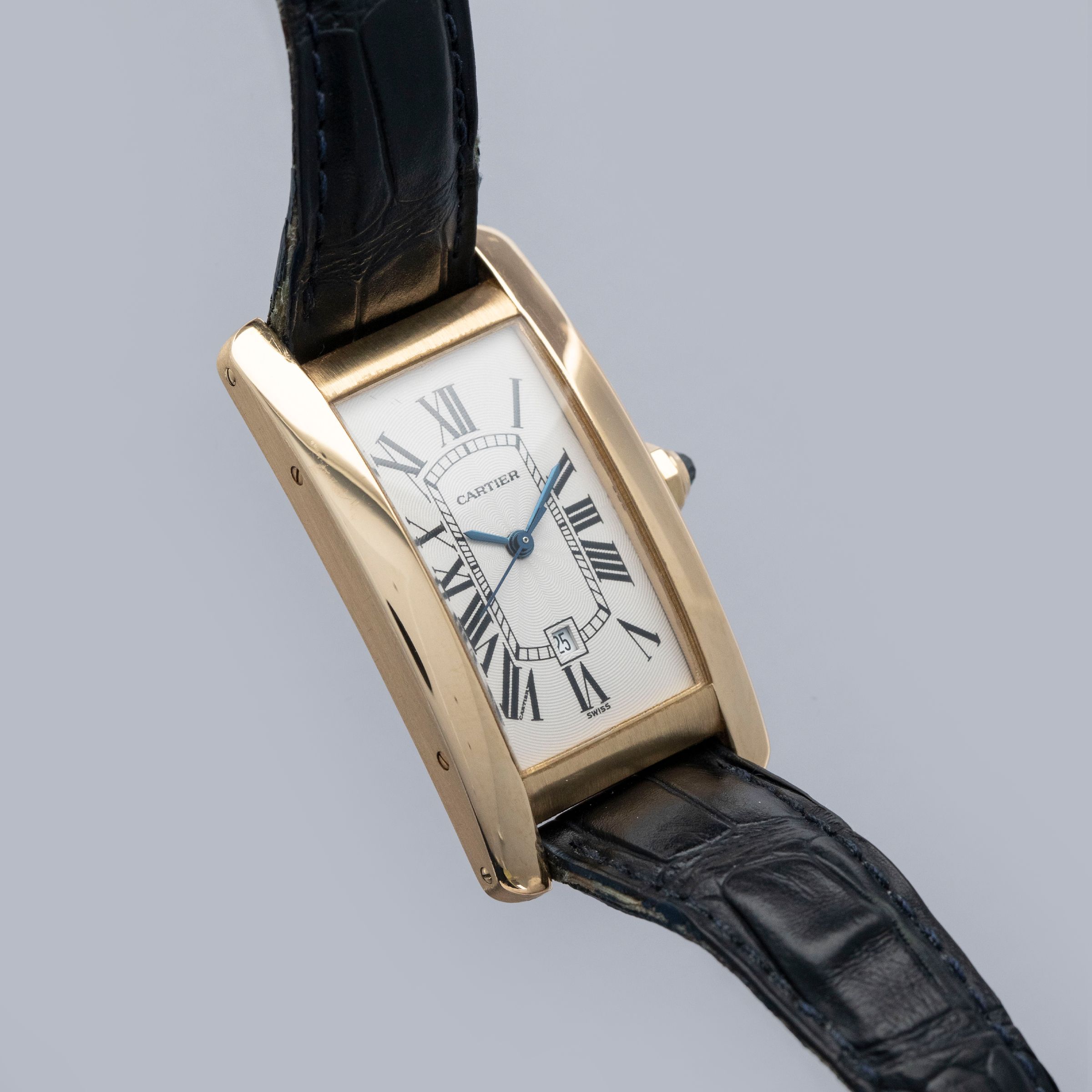 Cartier Tank Americaine 1725 Automatic Medium 18k YG | Auctions