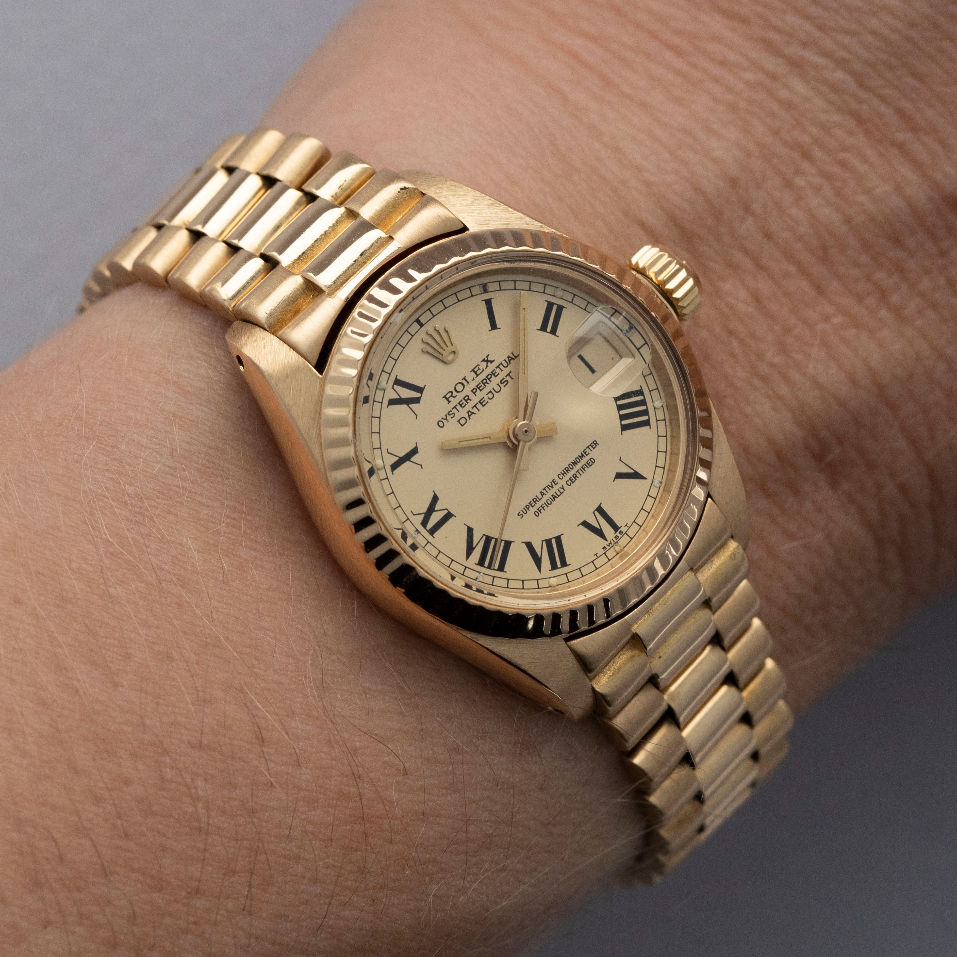 Rolex Ladies Datejust 6917 Champagne Roman Dial 18k YG | Auctions