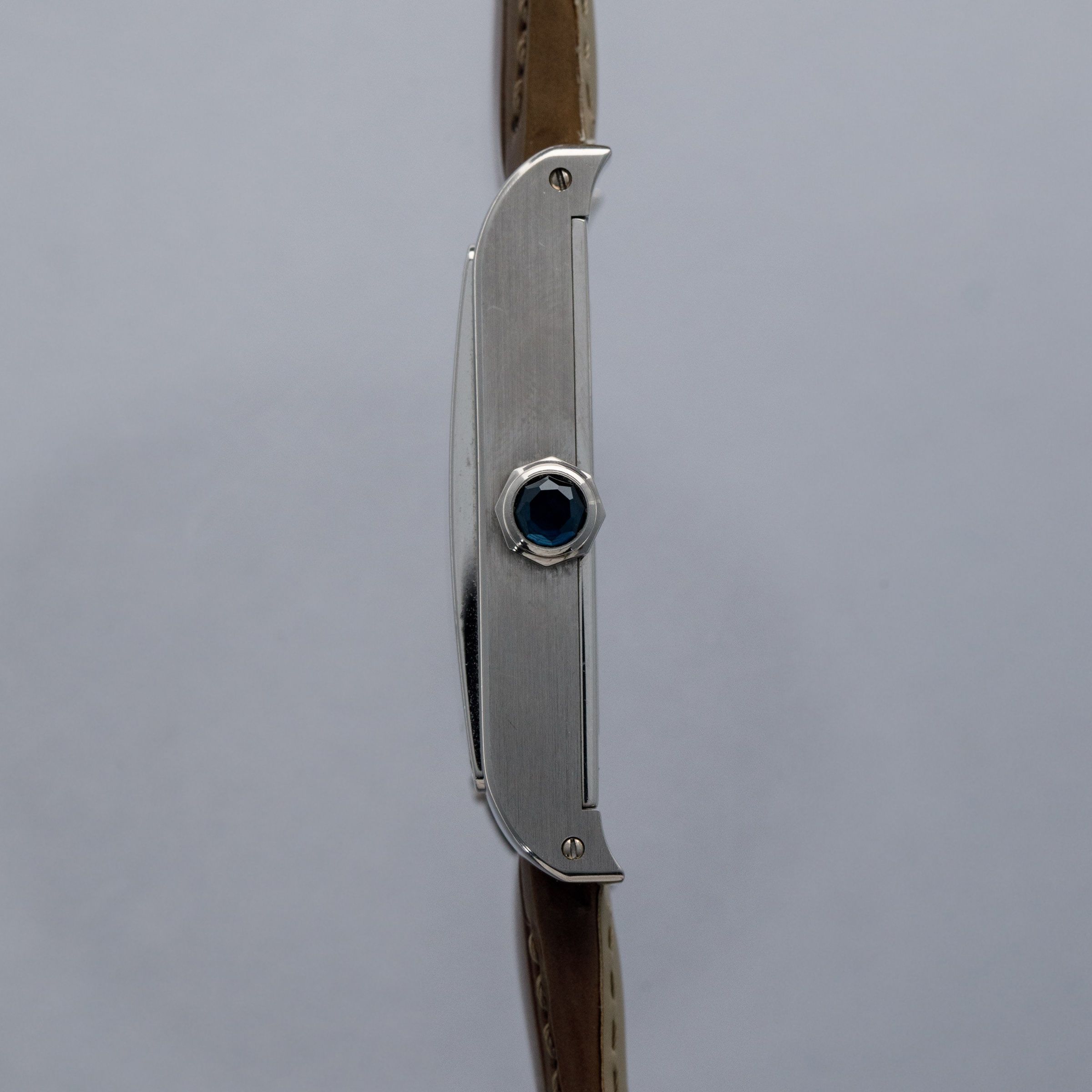 CARTIER CPCP TANK A VIS WANDERING HOURS 2554 18K WG | Auctions