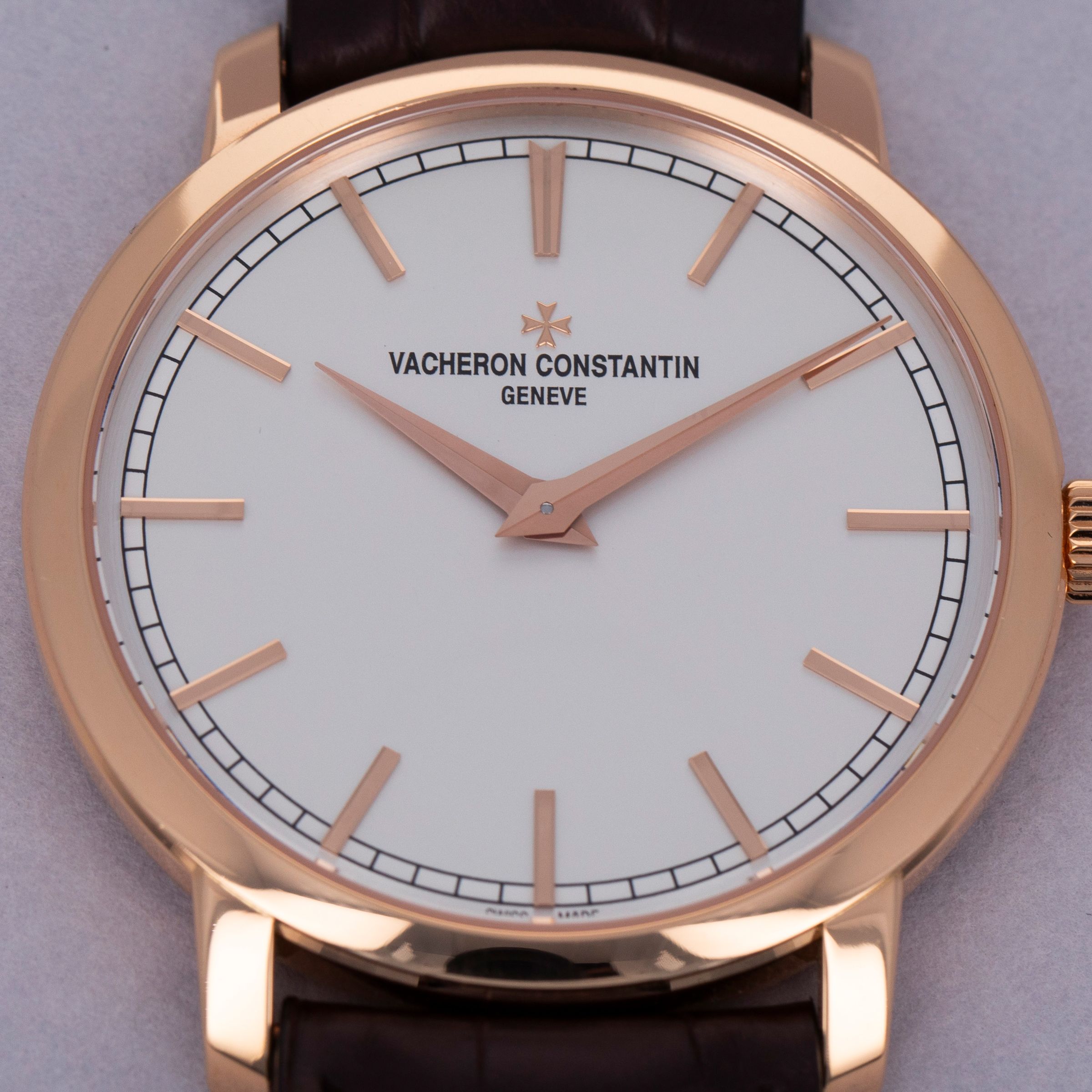 Vacheron Constantin Patrimony Traditionelle 43075/000R-9737 18k RG