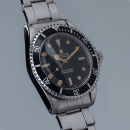 Rolex Submariner 5513 Gilt Dial | Auctions | Loupe This