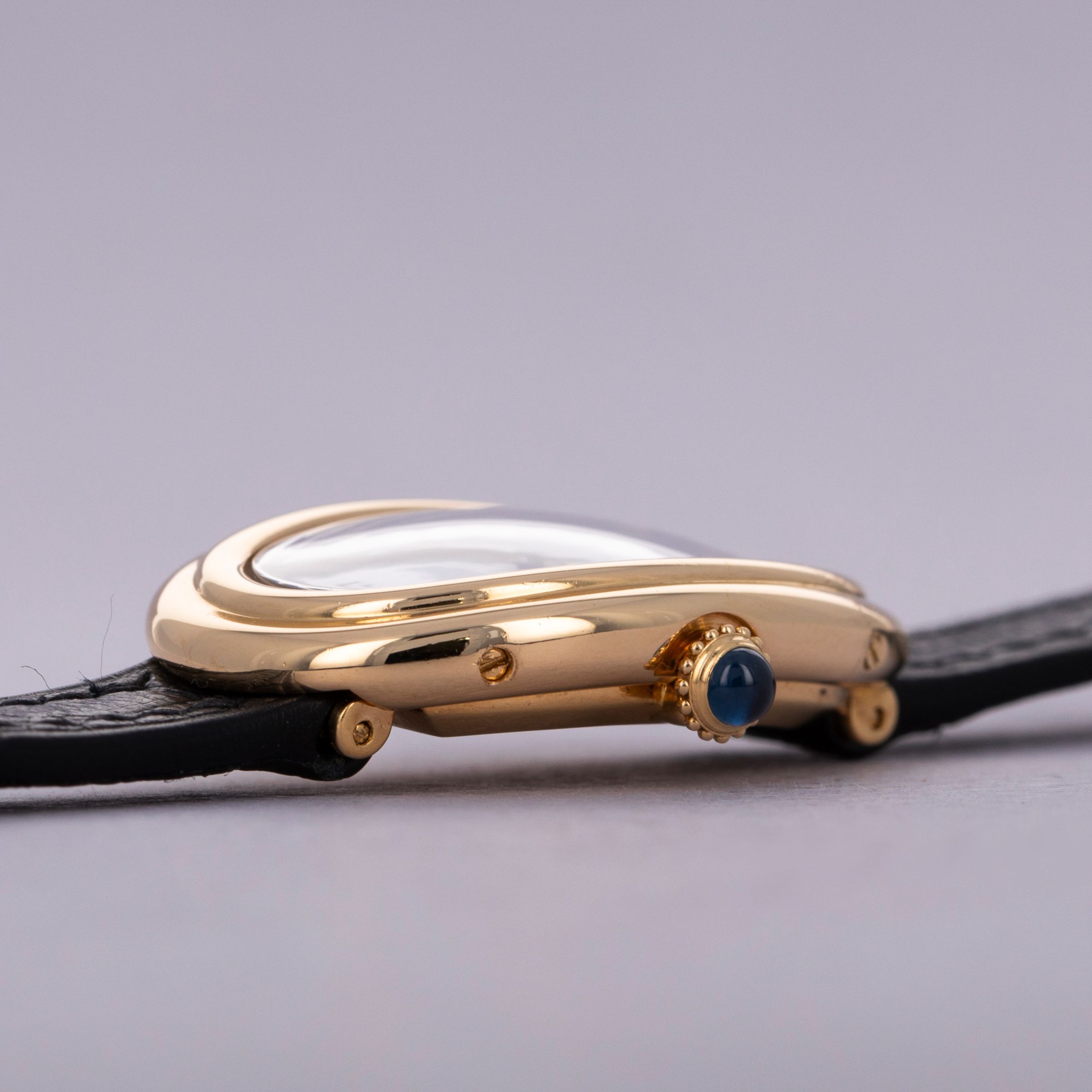 Cartier Baignoire 78094 Mechanical 18k YG | Auctions | Loupe This