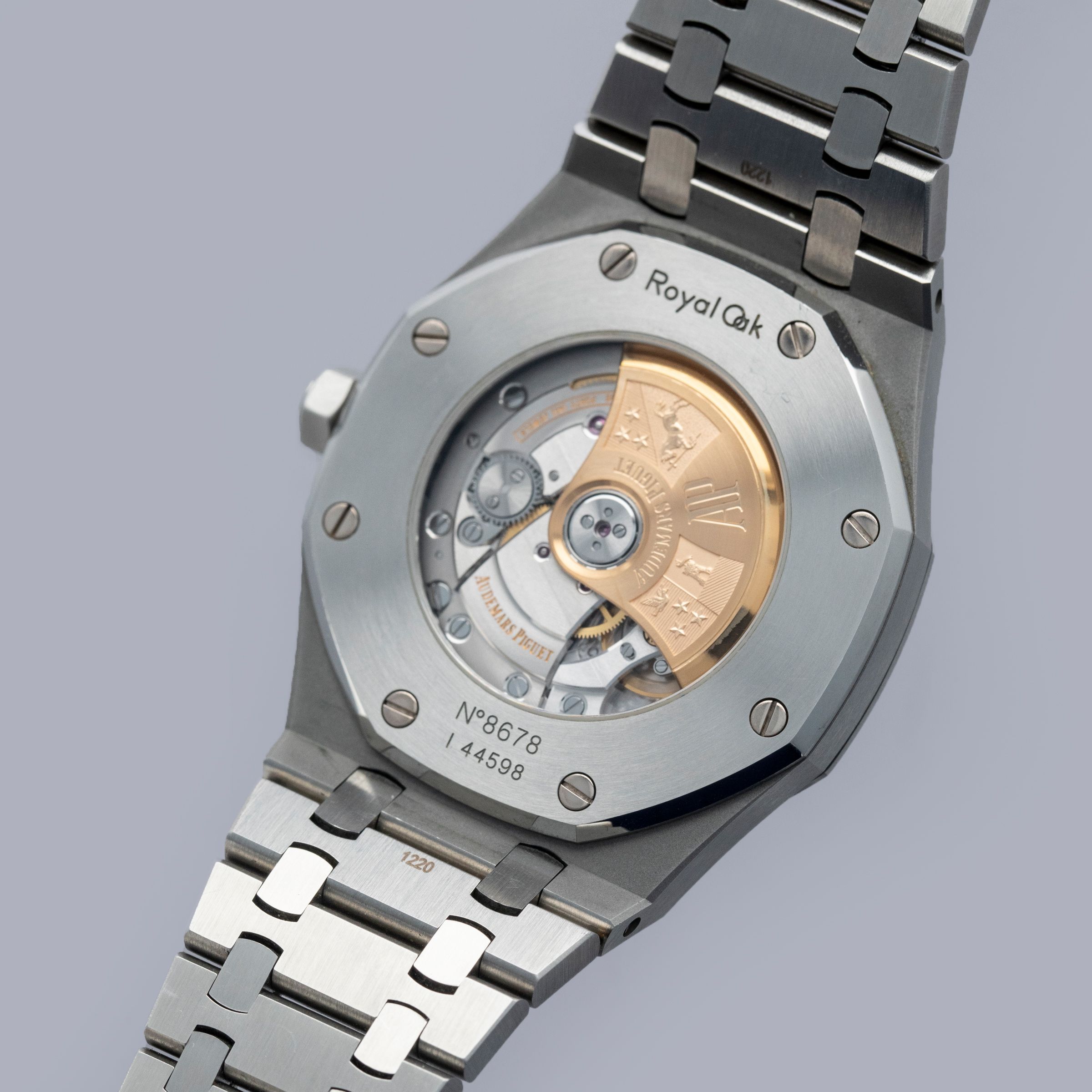 Audemars Piguet Royal Oak 15400st.oo.1220st.03 Blue Dial Box and