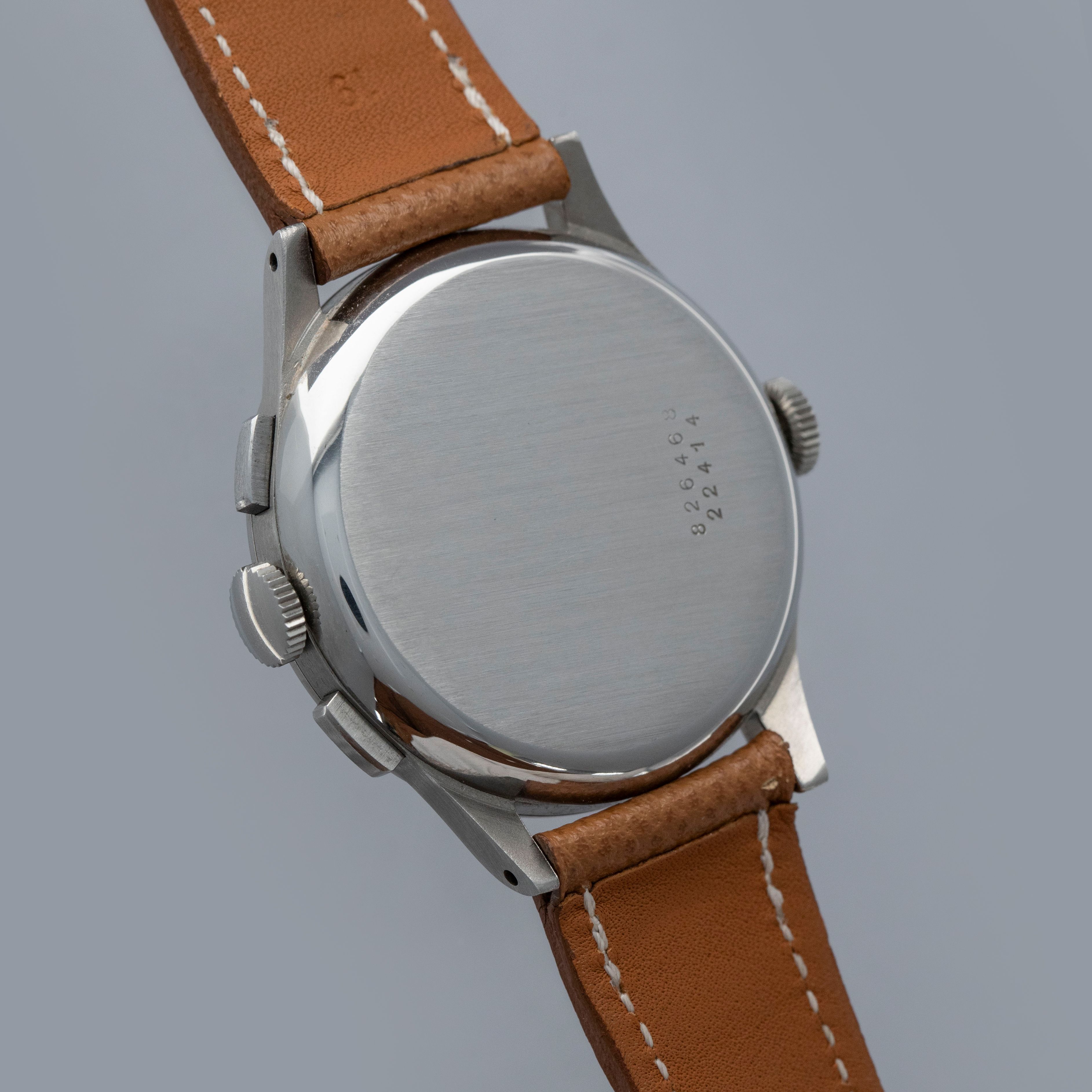 Universal Geneve Aero-Compax 22414 | Auctions | Loupe This