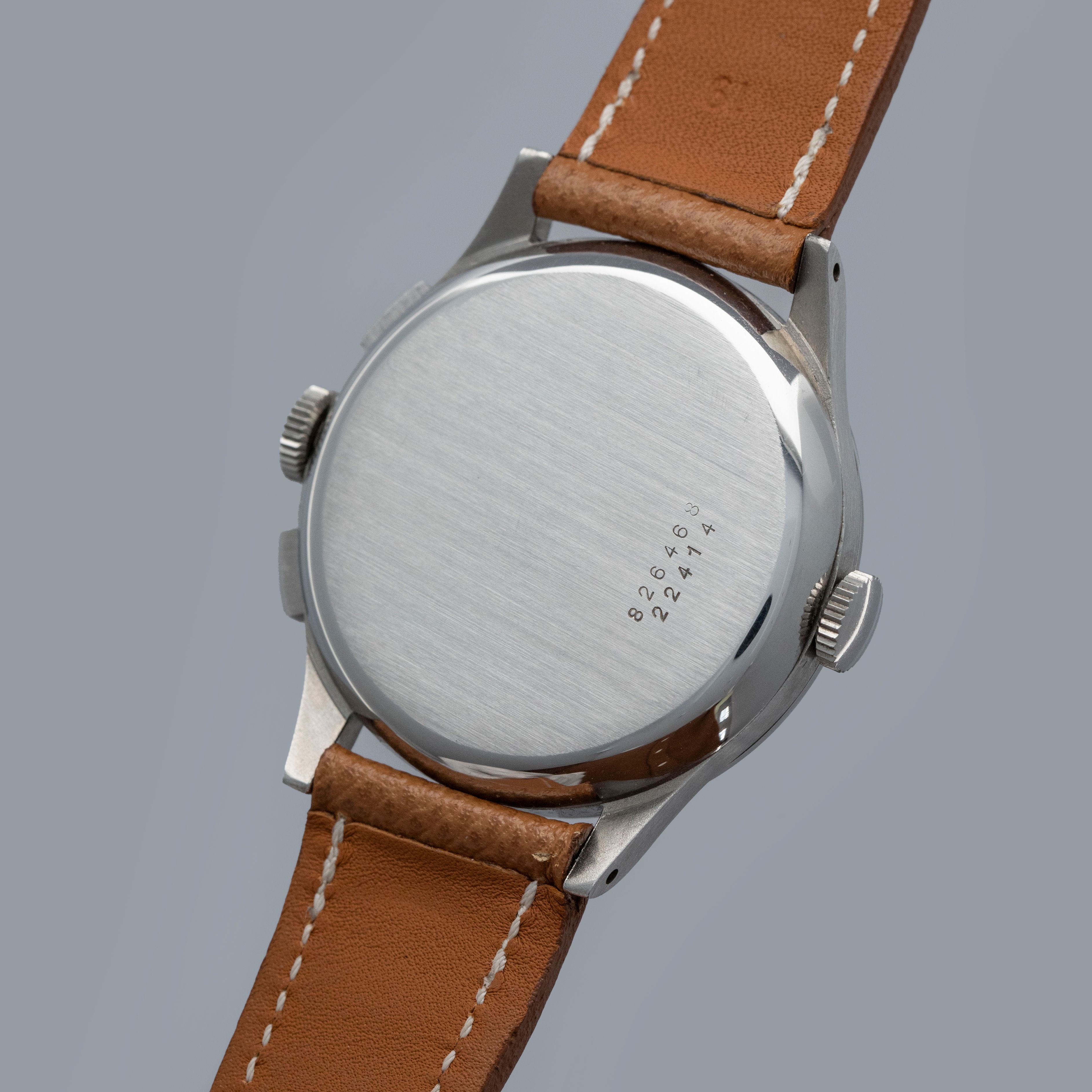 Universal Geneve Aero-Compax 22414 | Auctions | Loupe This