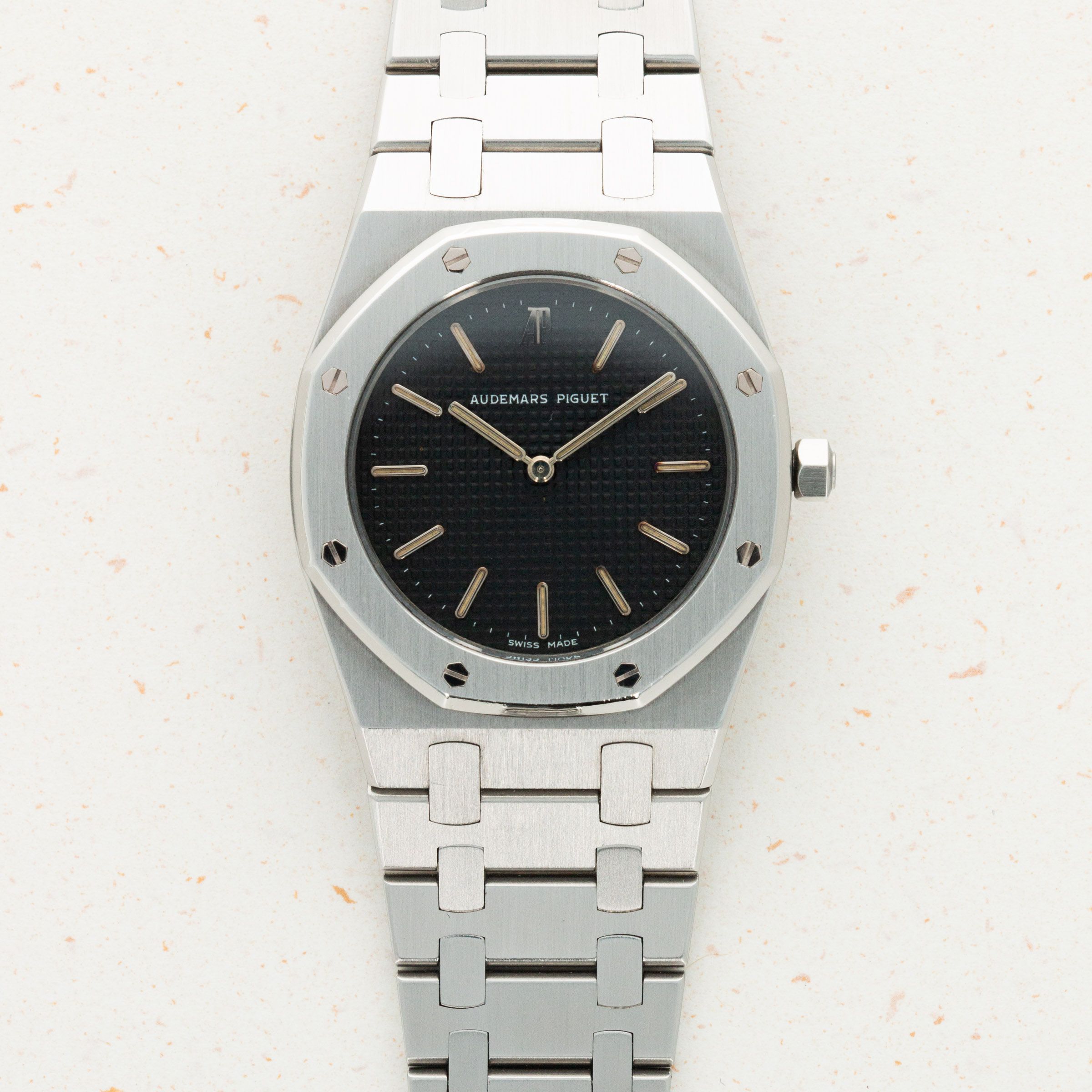 Audemars Piguet Royal Oak 56143 | Auctions | Loupe This