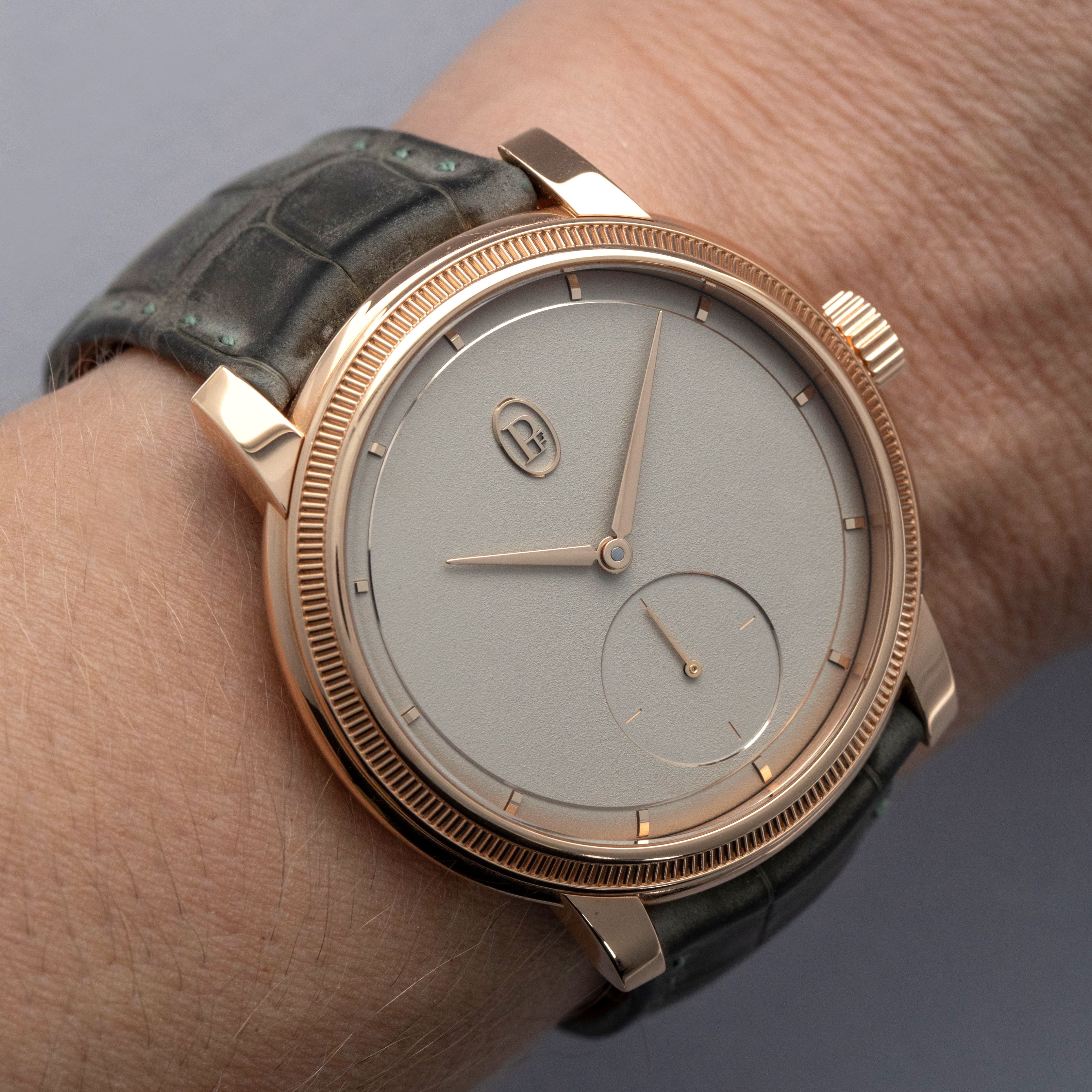 Parmigiani Fleurier Toric Petite Seconde PFC940-2010001-300181-EN