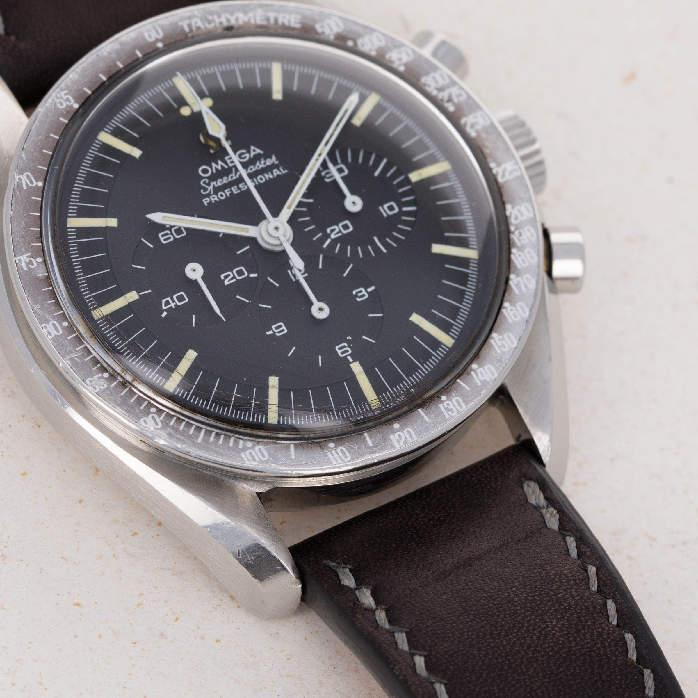 Omega speedmaster loupe hotsell