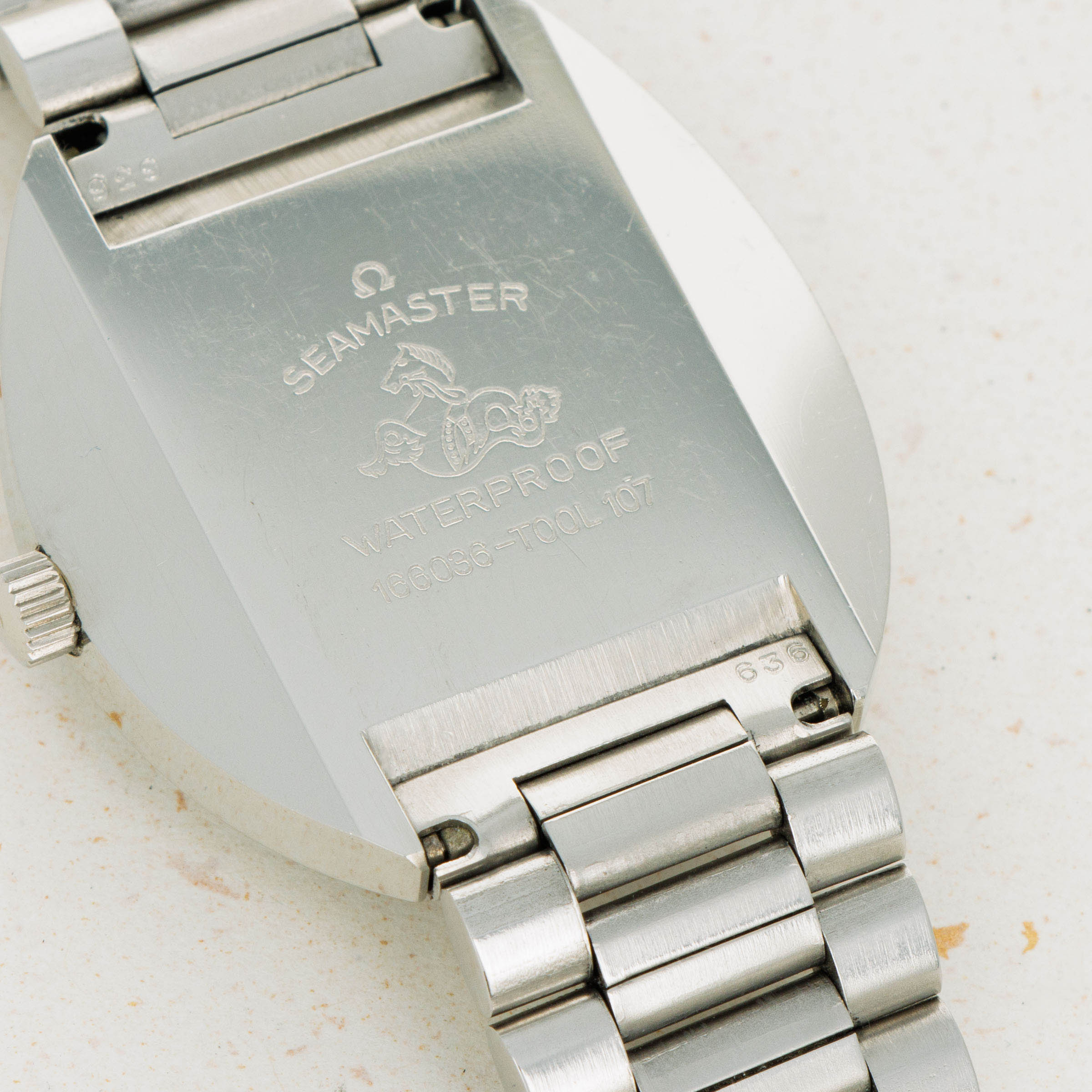 OMEGA Seamaster 箱のみ Unboxing & Review Omega Seamaster 300 professional James
