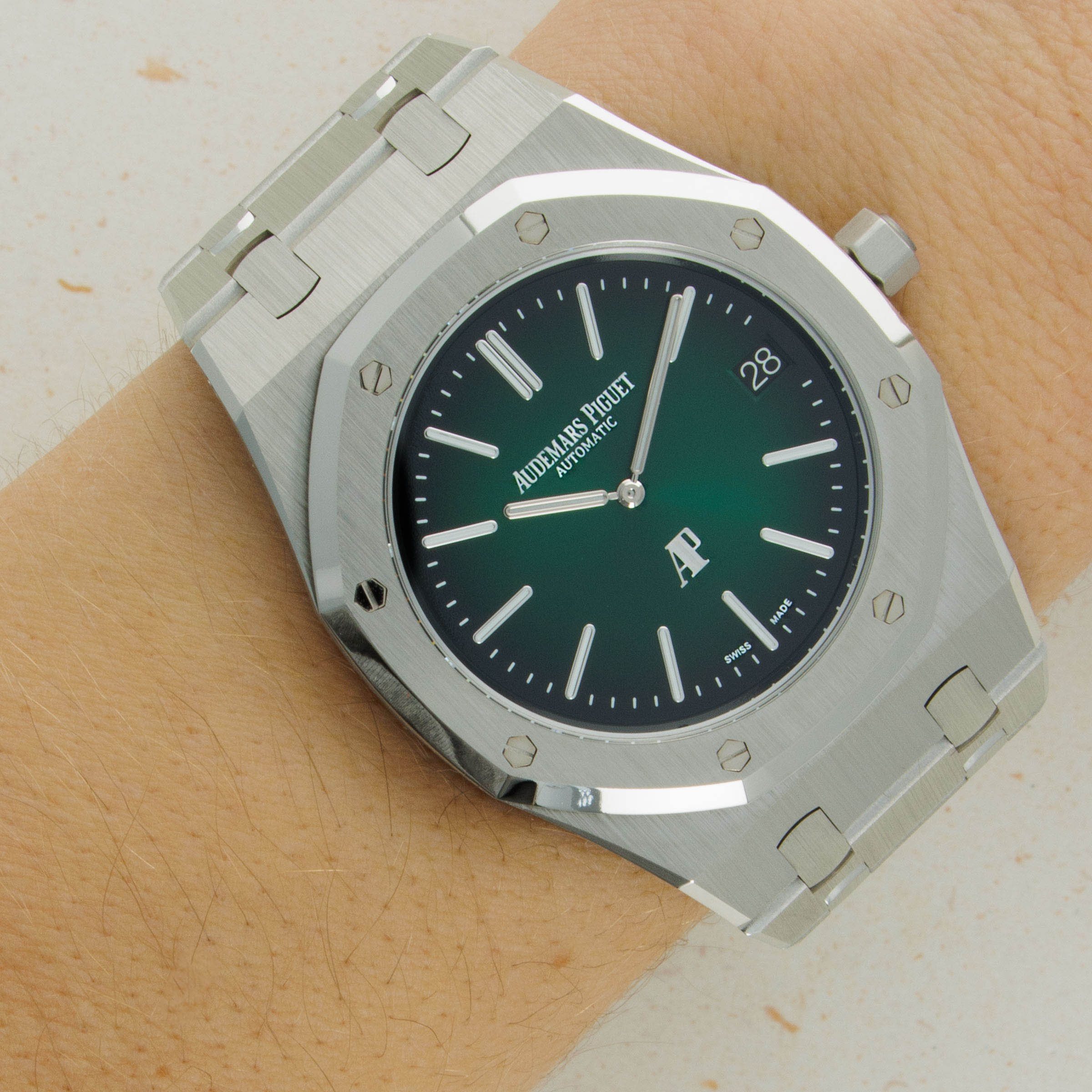 Audemars Piguet Royal Oak Jumbo Extra Thin 15202 Platinum Green