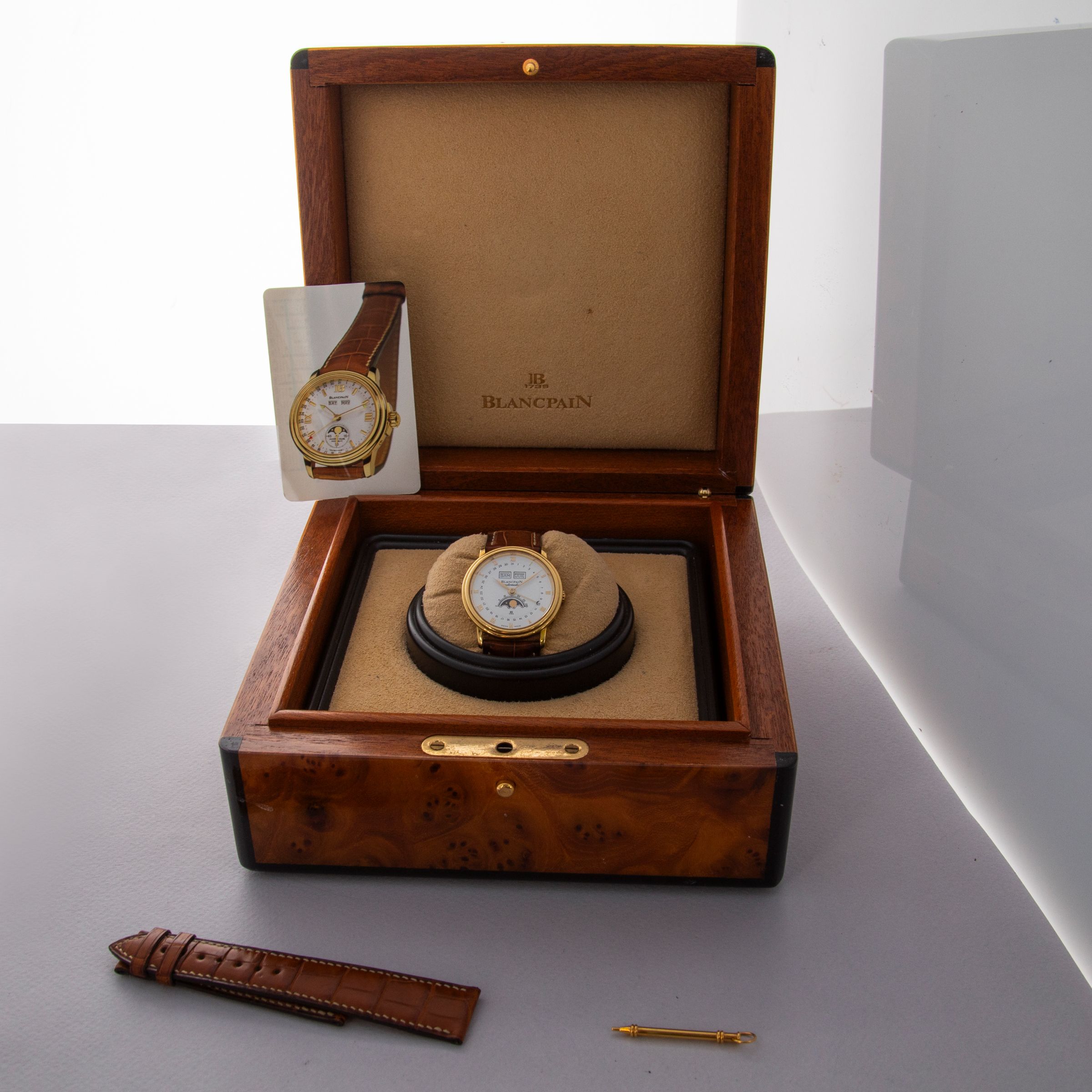 BLANCPAIN VILLERET TRIPLE CALENDAR MOONPHASE 6595 18K YG