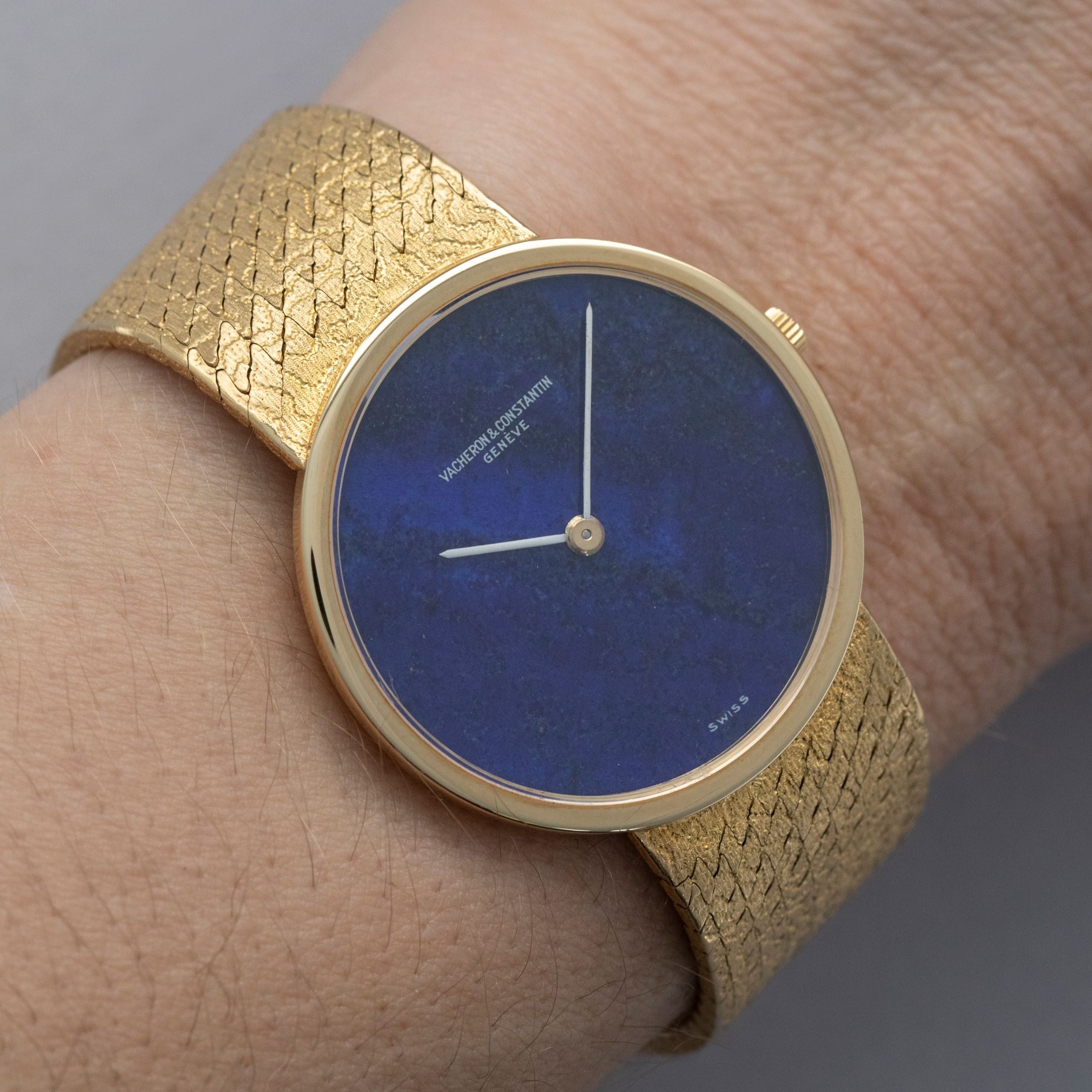 D*K様 VACHERON CONSTANTINの神秘 絶版十専用紙袋2個 Vacheron Constantin Toledo 18K Yellow Gold 42100/000J Historiques