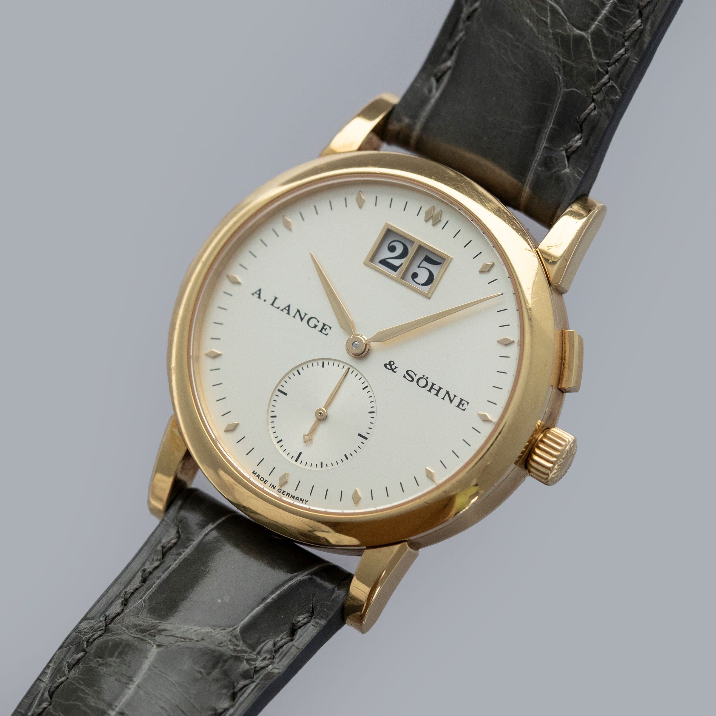 A Lange & Sohne Saxonia 105.021 18k YG | Auctions | Loupe This