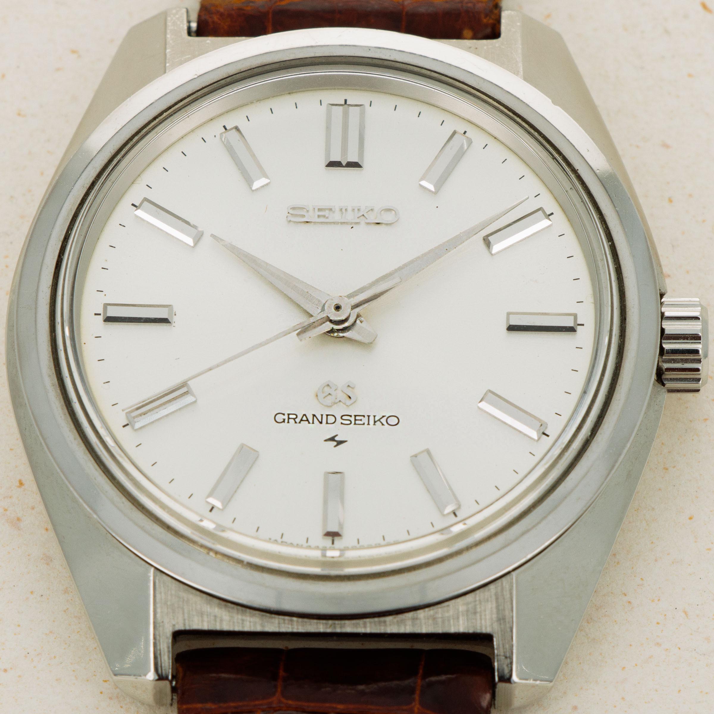 Grand Seiko 44GS 4420 9000 Auctions Loupe This