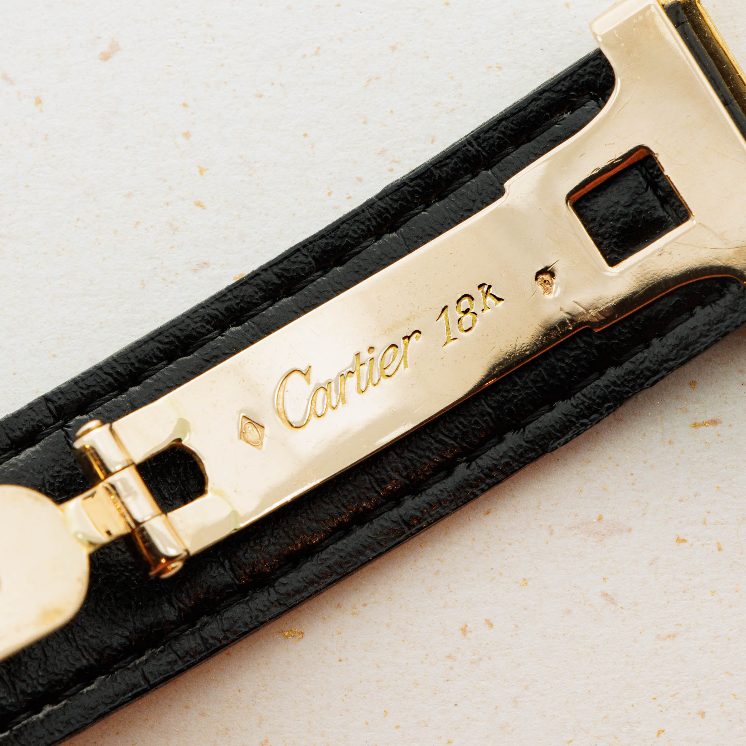 Cartier Tank Ceinture 78099 18k YG | Auctions | Loupe This