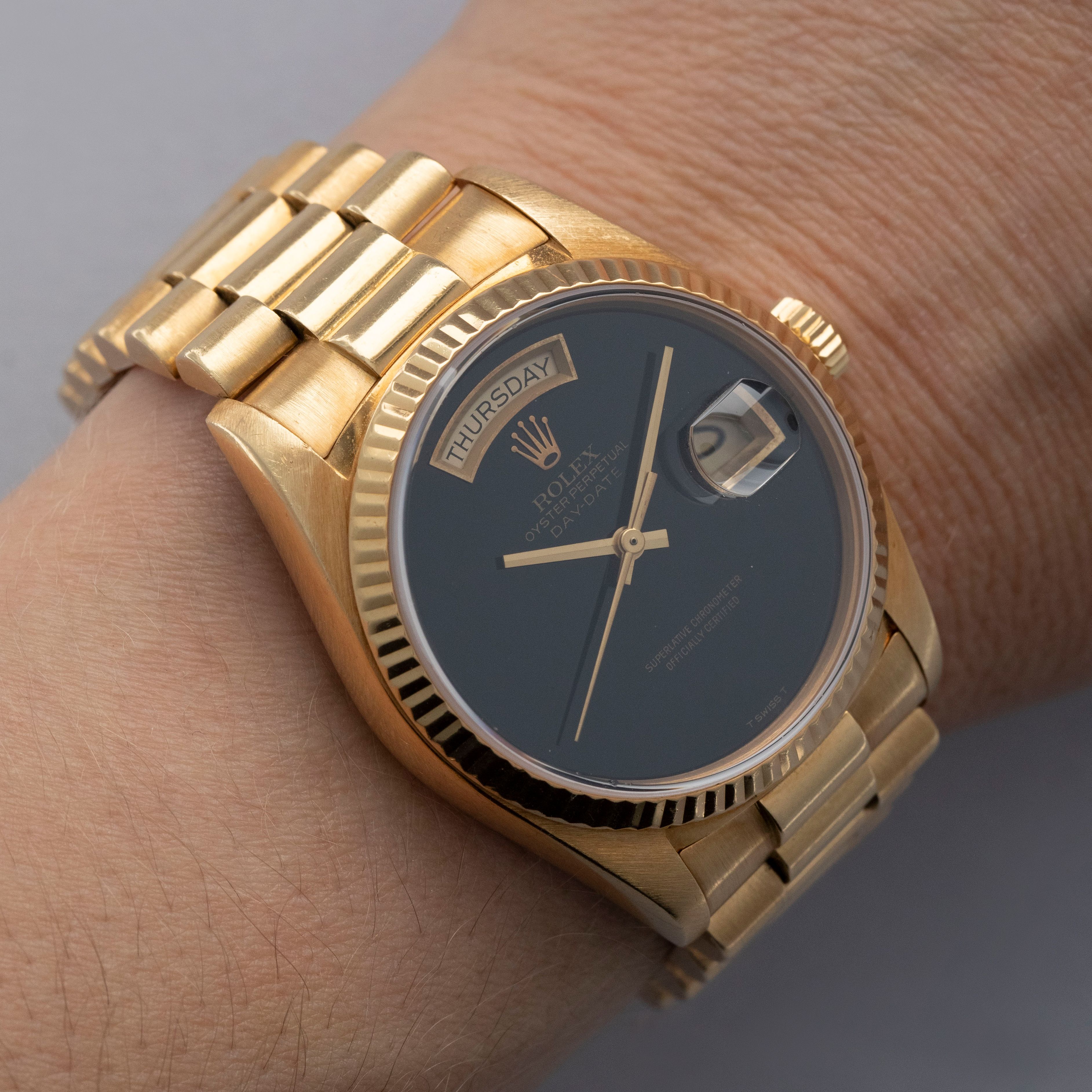 ルキトページ Rolex Day-Date 18038 Onyx Dial 18k YG | Auctions | Loupe This