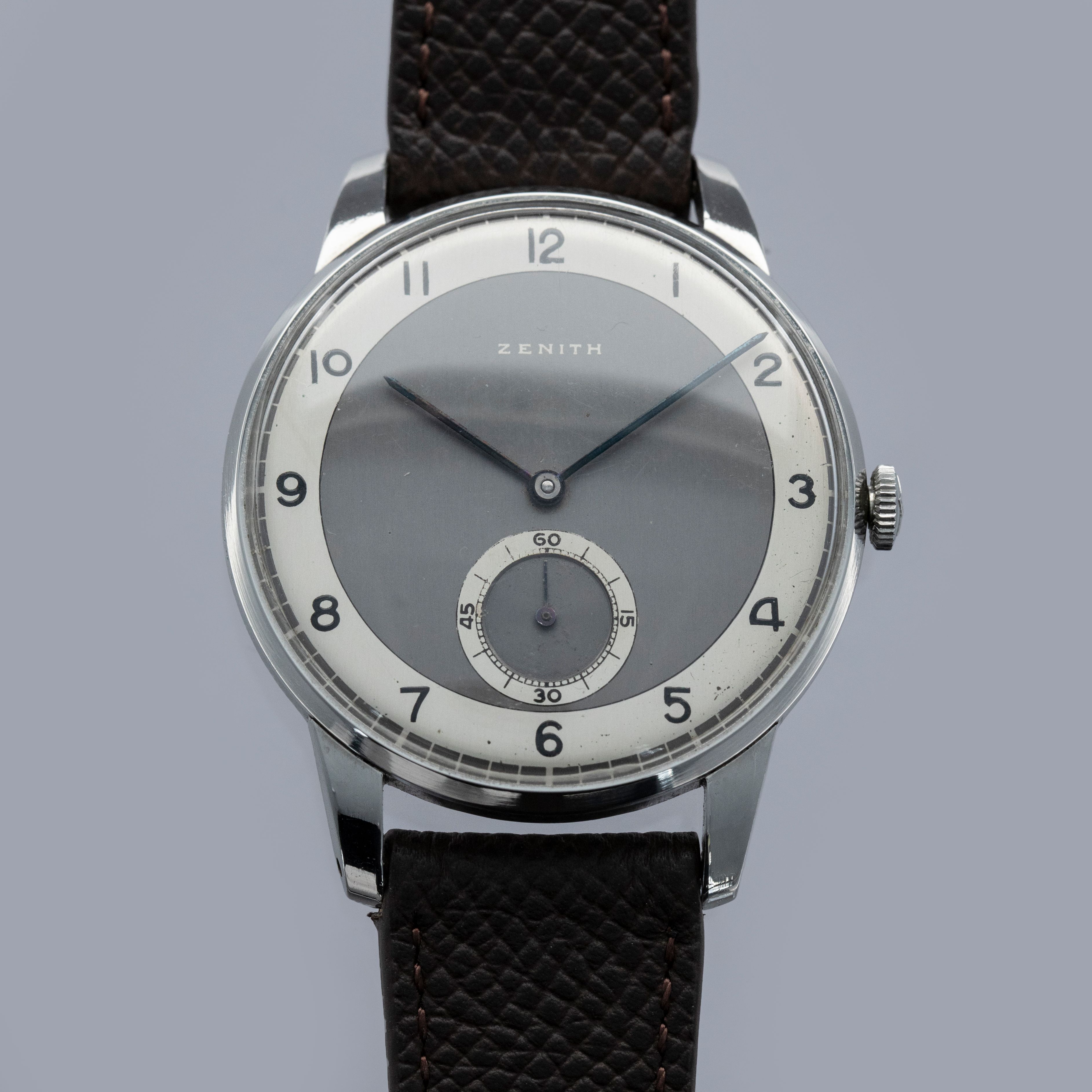 クラシック Das Alte Werk 51CD Zenith Jumbo Manual Wind 37.5mm Tuxedo Dial | Auctions | Loupe This