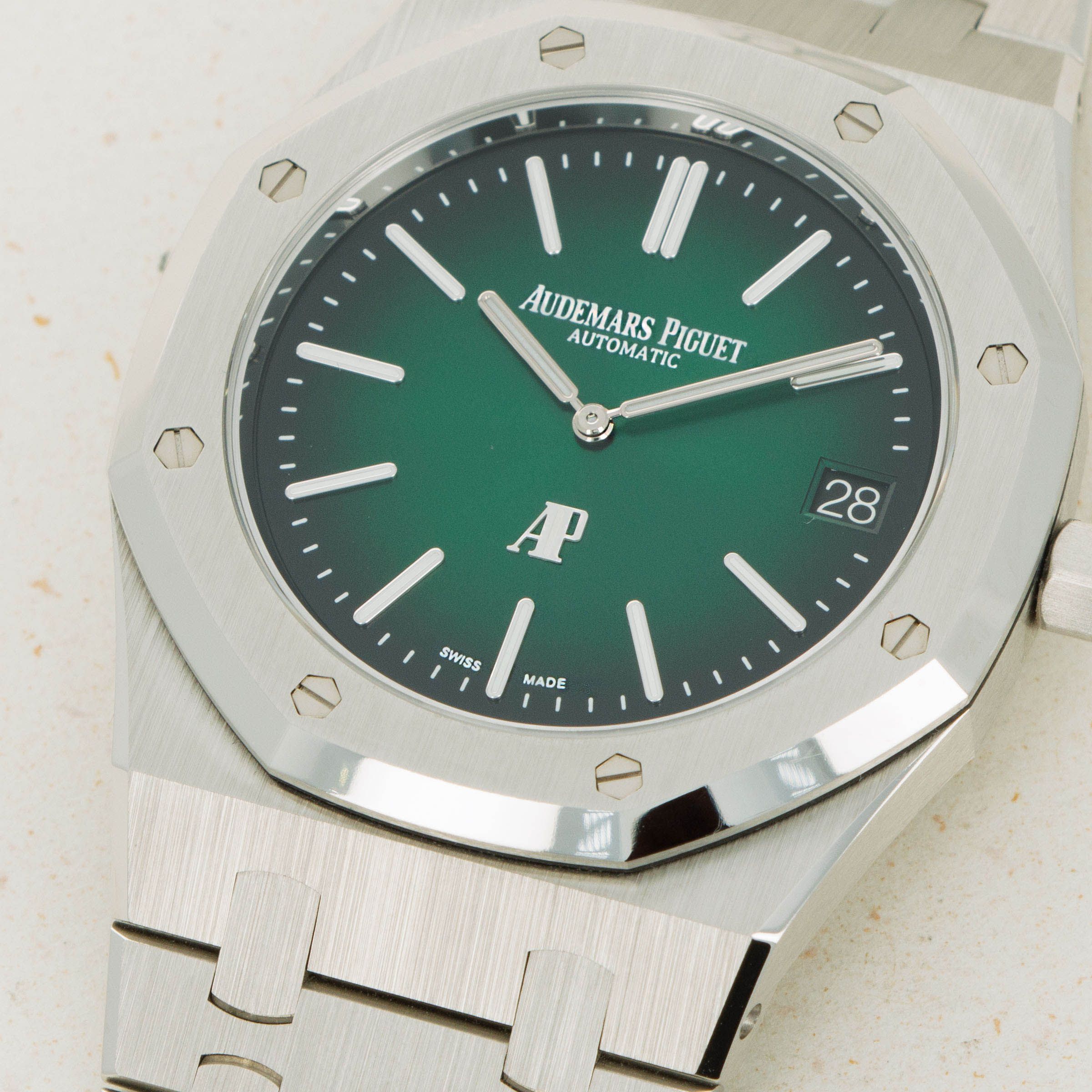 Audemars Piguet Royal Oak Jumbo Extra Thin 15202 Platinum Green