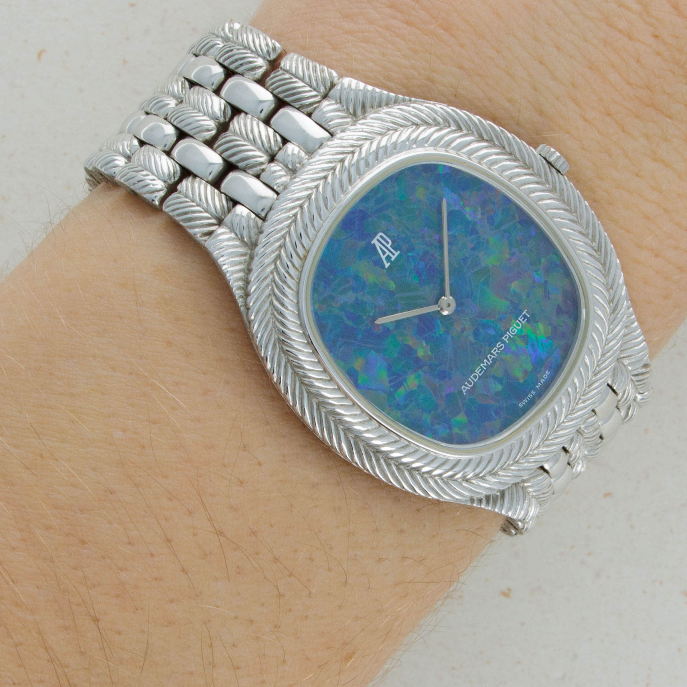 Audemars Piguet 56478BC 18kt WG Opal Dial Auctions Loupe This