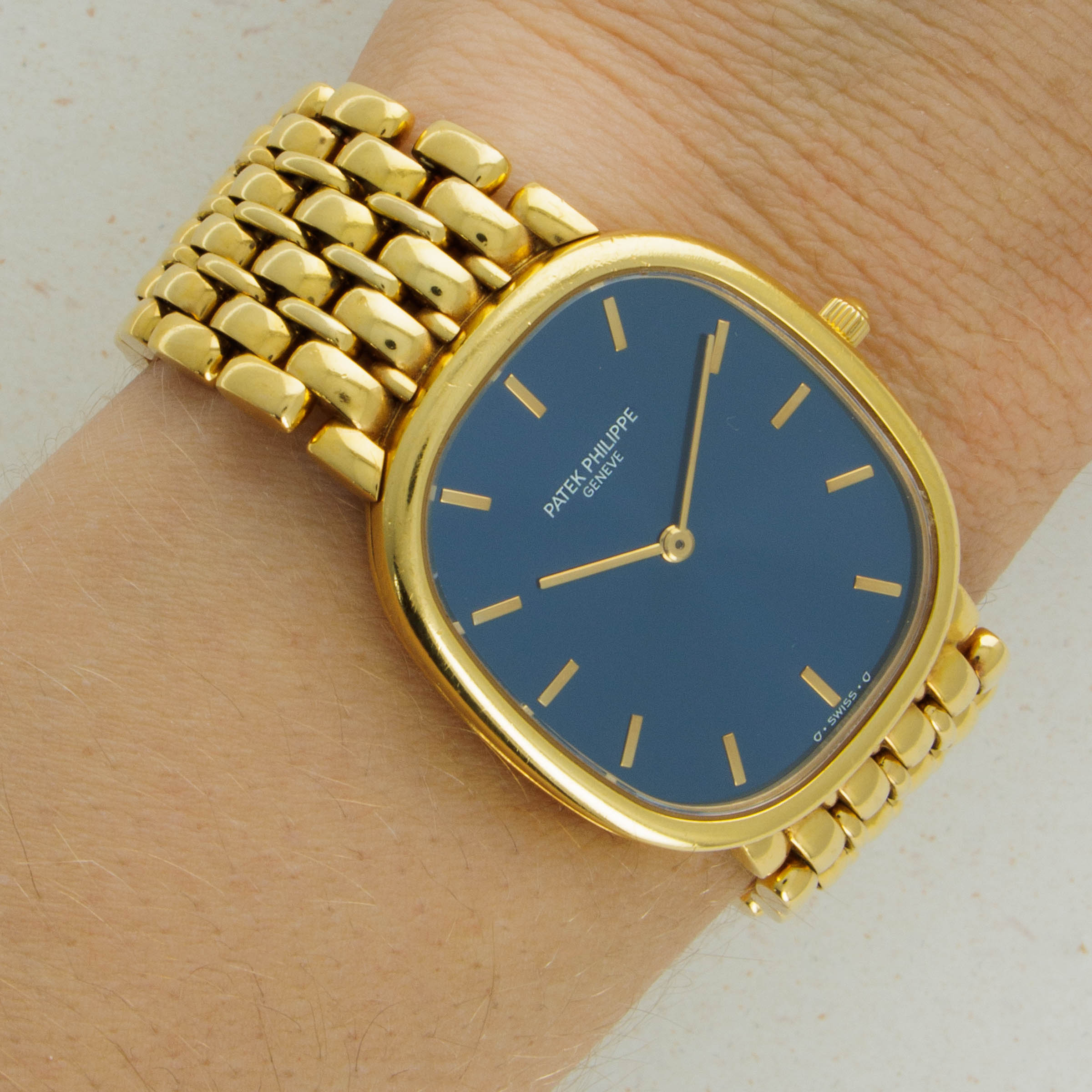 Patek philippe ellipse online 18k gold