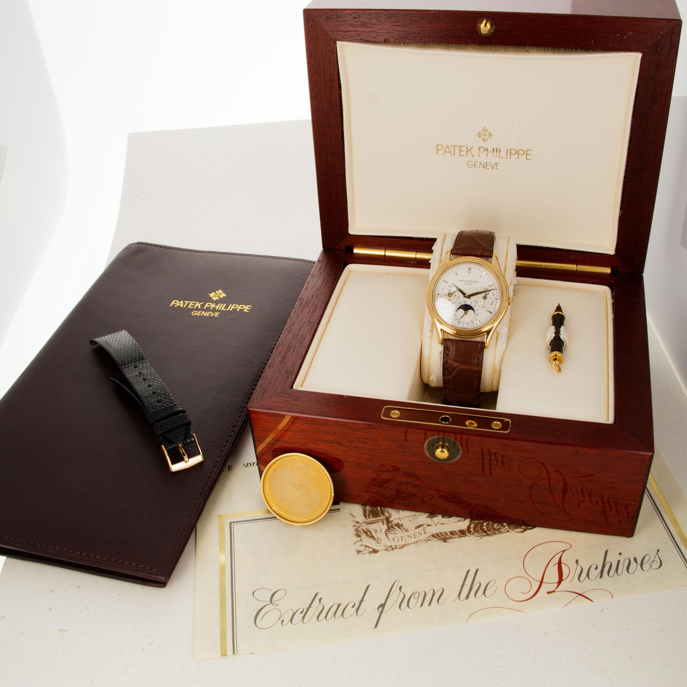 Patek Philippe Perpetual Calendar 3940J | Auctions | Loupe This