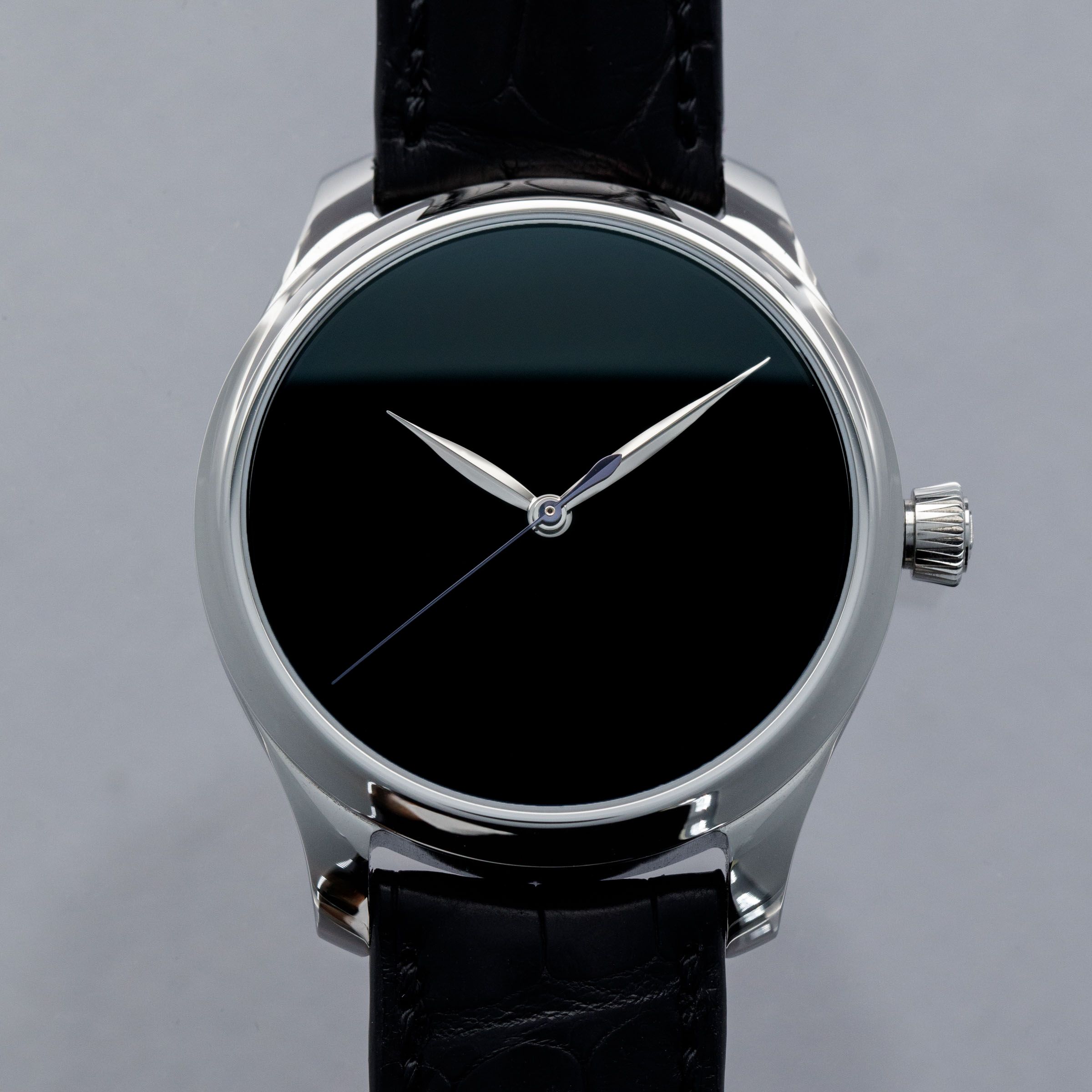 H. Moser & Cie. Endeavour Centre Seconds Concept Vantablack 1200