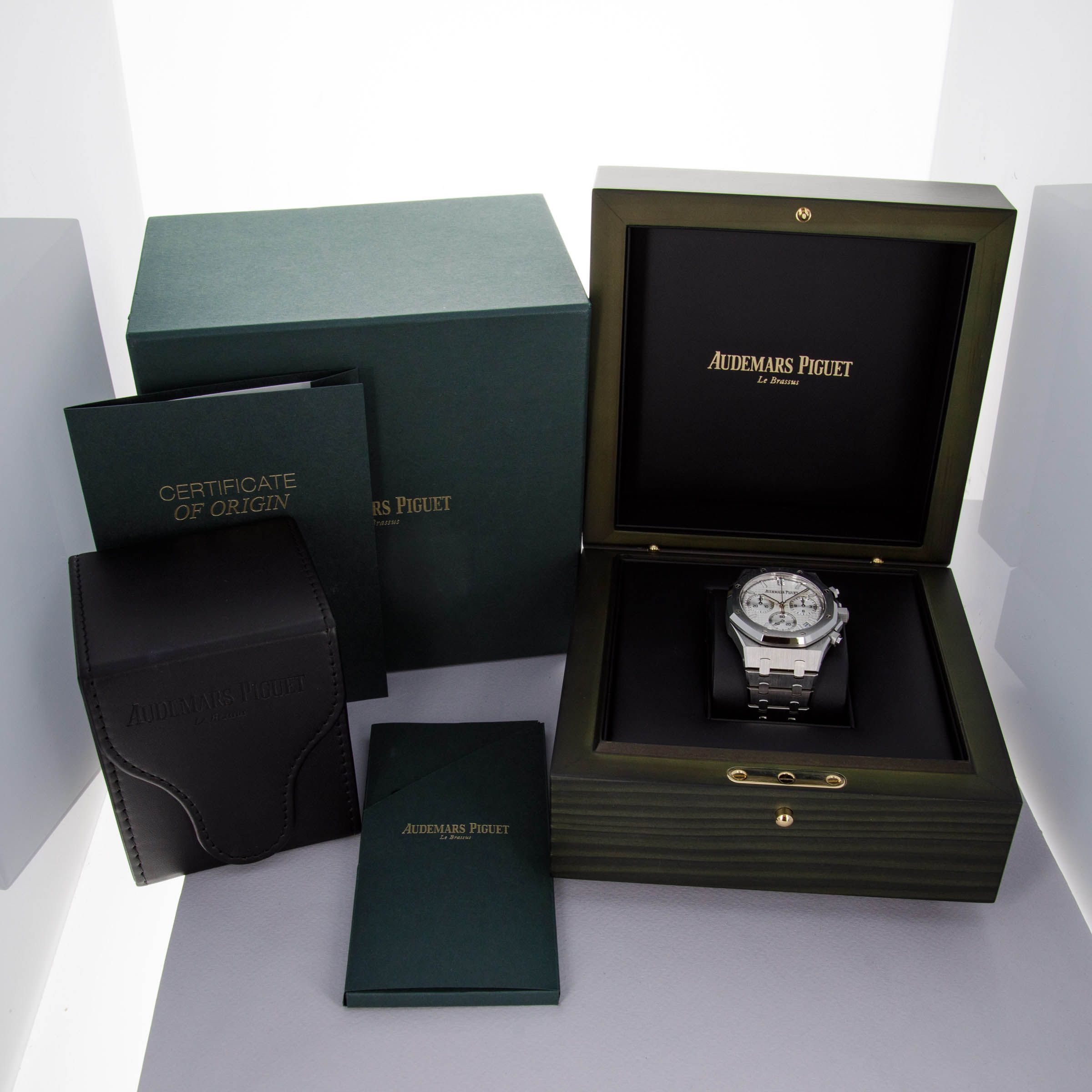 Audemars Piguet Royal Oak Chronograph 26240ST.OO.1320ST.03 50th