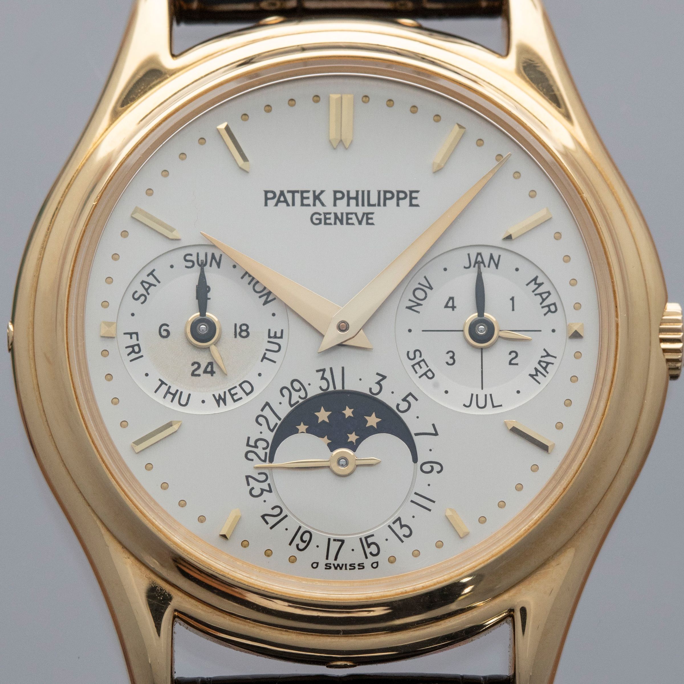 Patek Philippe Perpetual Calendar 3940J 18k YG | Auctions | Loupe This