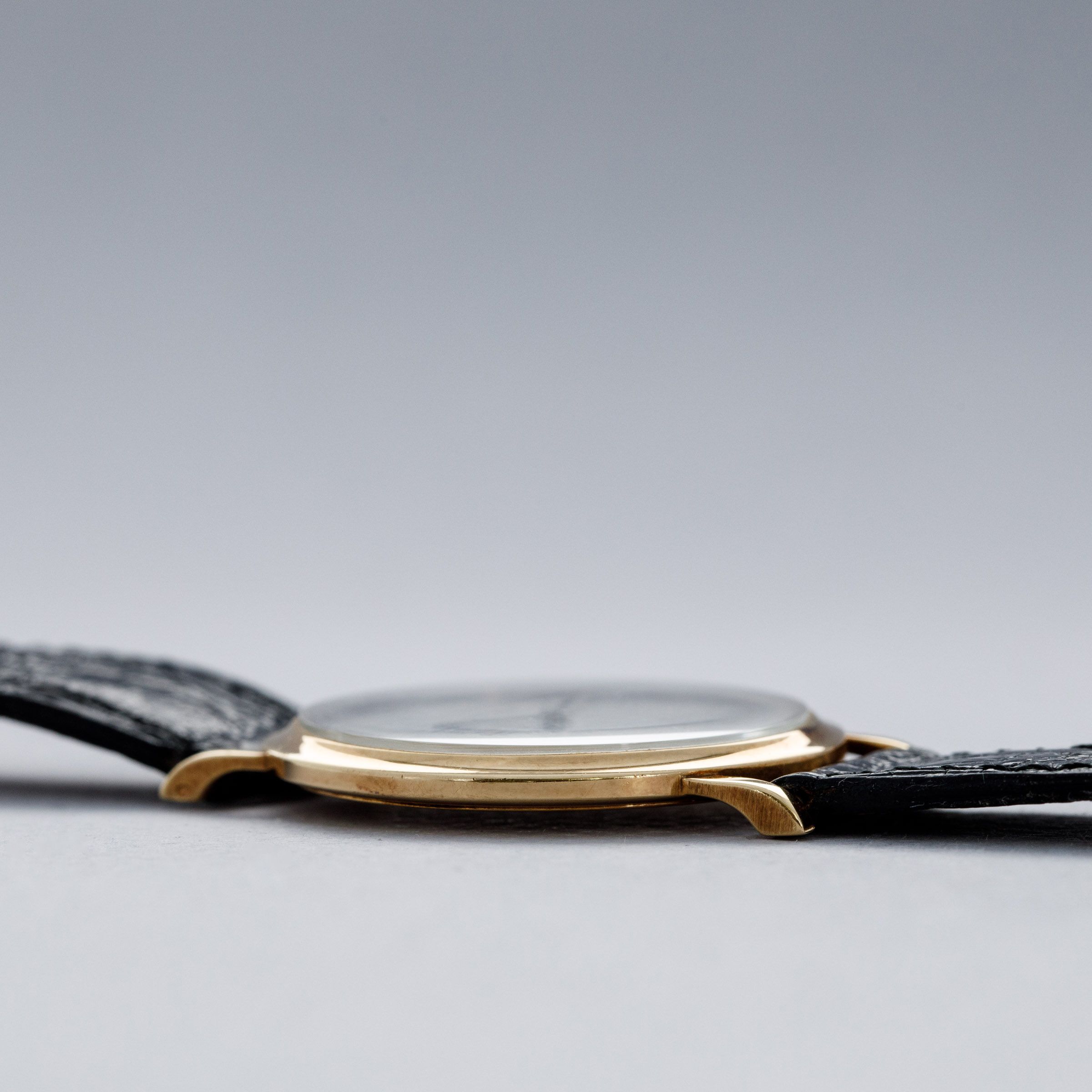 Audemars Piguet Manual Wind Retailed by Van Cleef & Arpels 18k YG
