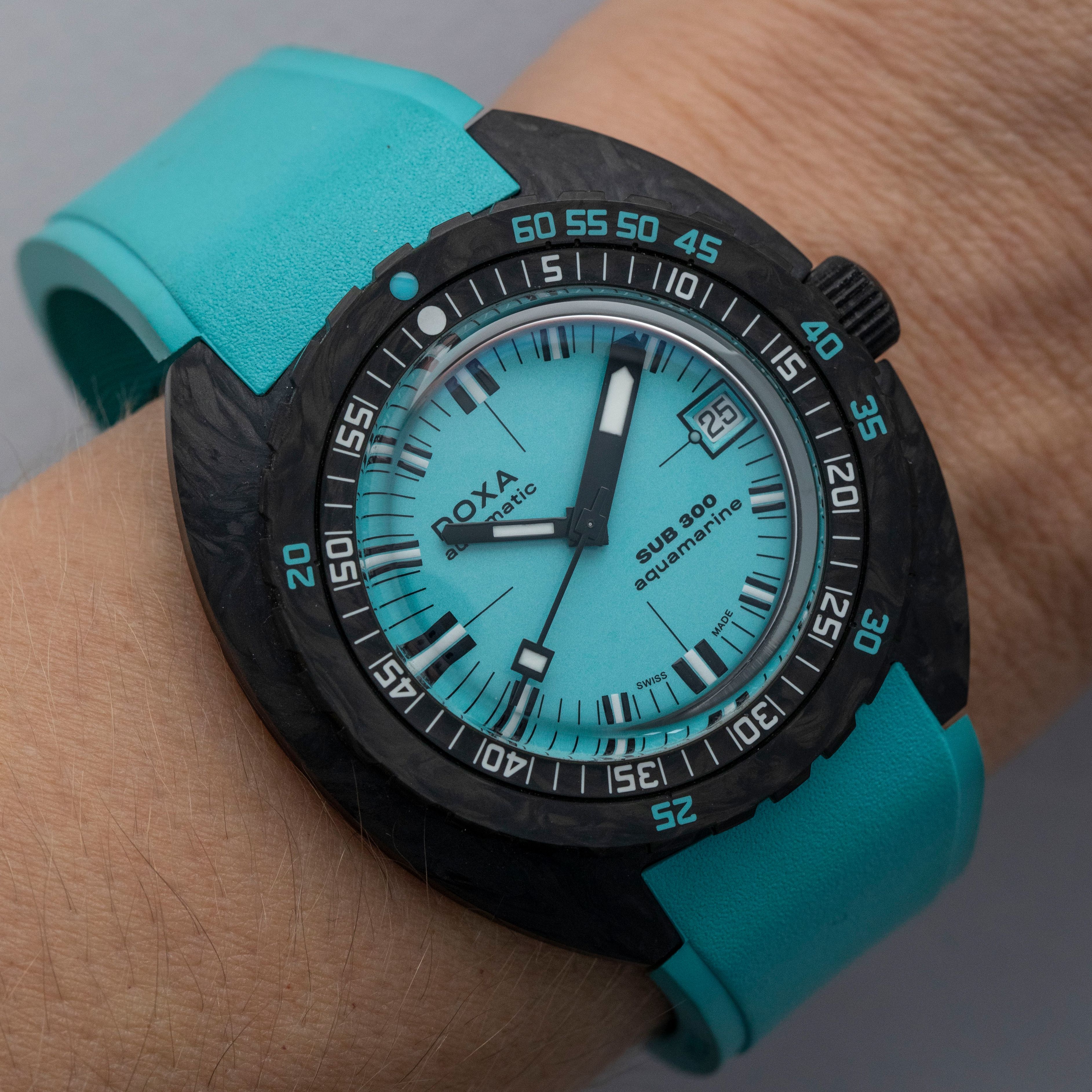 DOXA Sub 300 Aquamarine 822.70.241.25 Carbon | Auctions | Loupe This