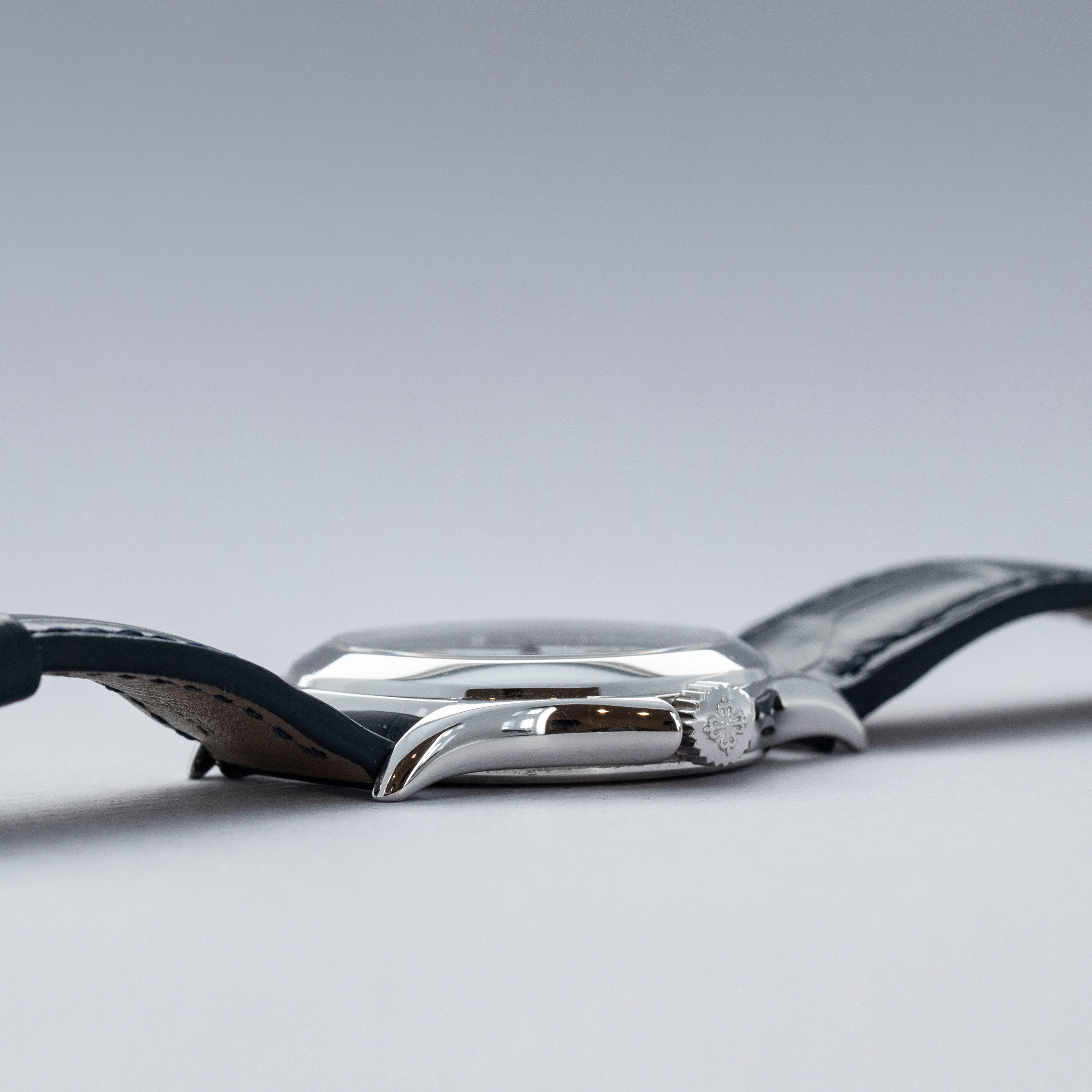 Patek Philippe Gondolo Dual Time 5134G 18k WG with Extract of the