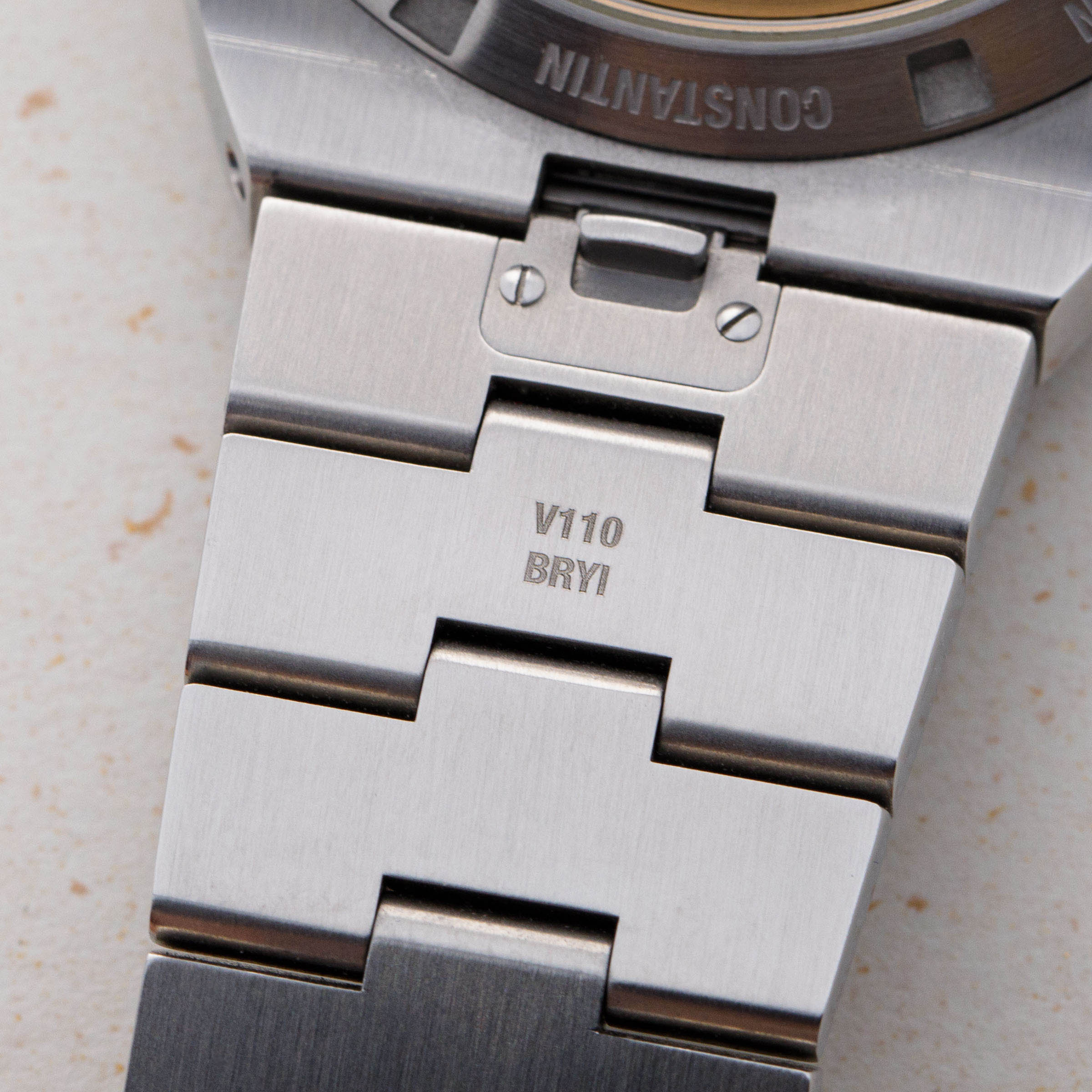 Vacheron Constantin Overseas 4500V/110A-B483 Black Dial | Auctions