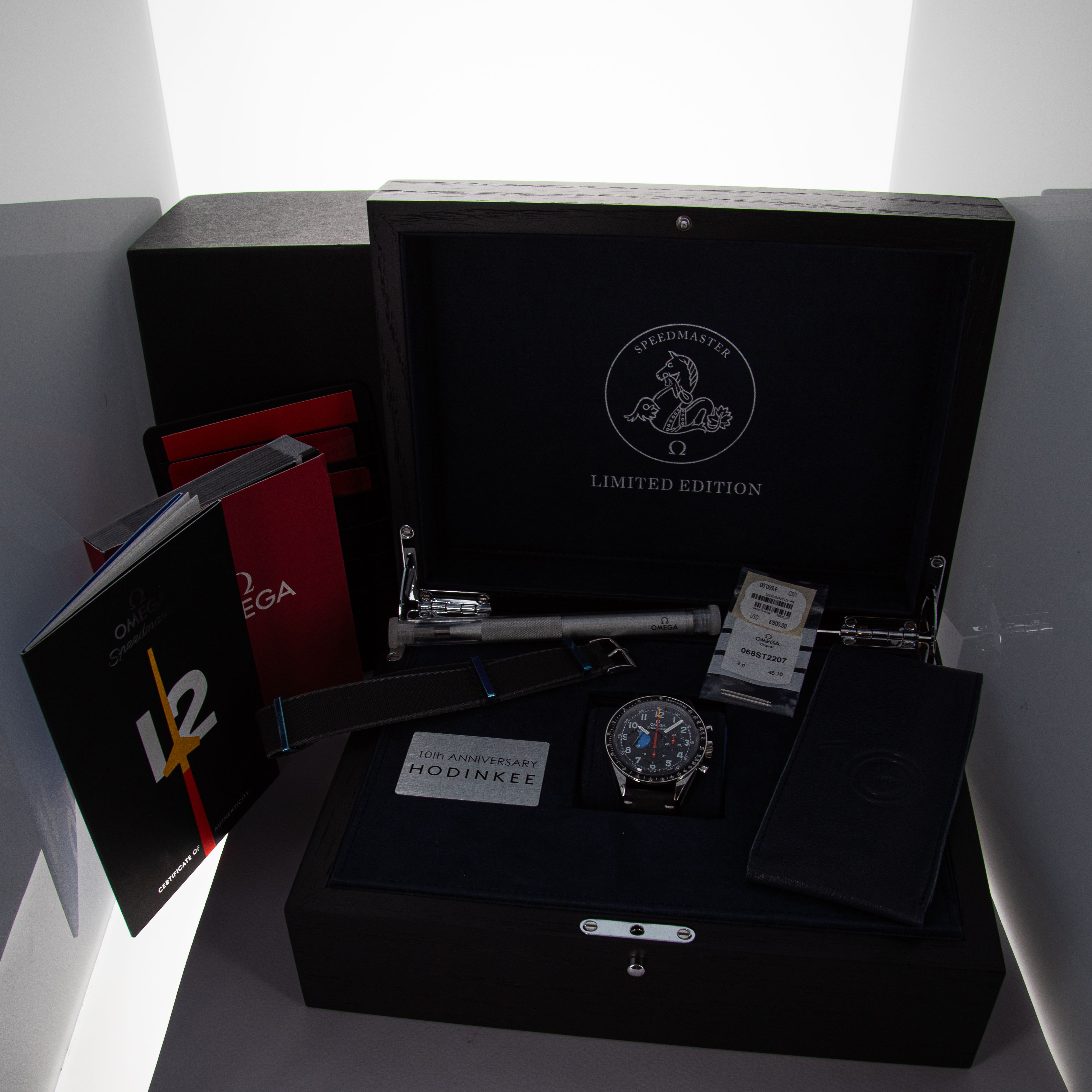 Omega Hodinkee 10th Anniversary Speedmaster 311.32.40.30.06.001