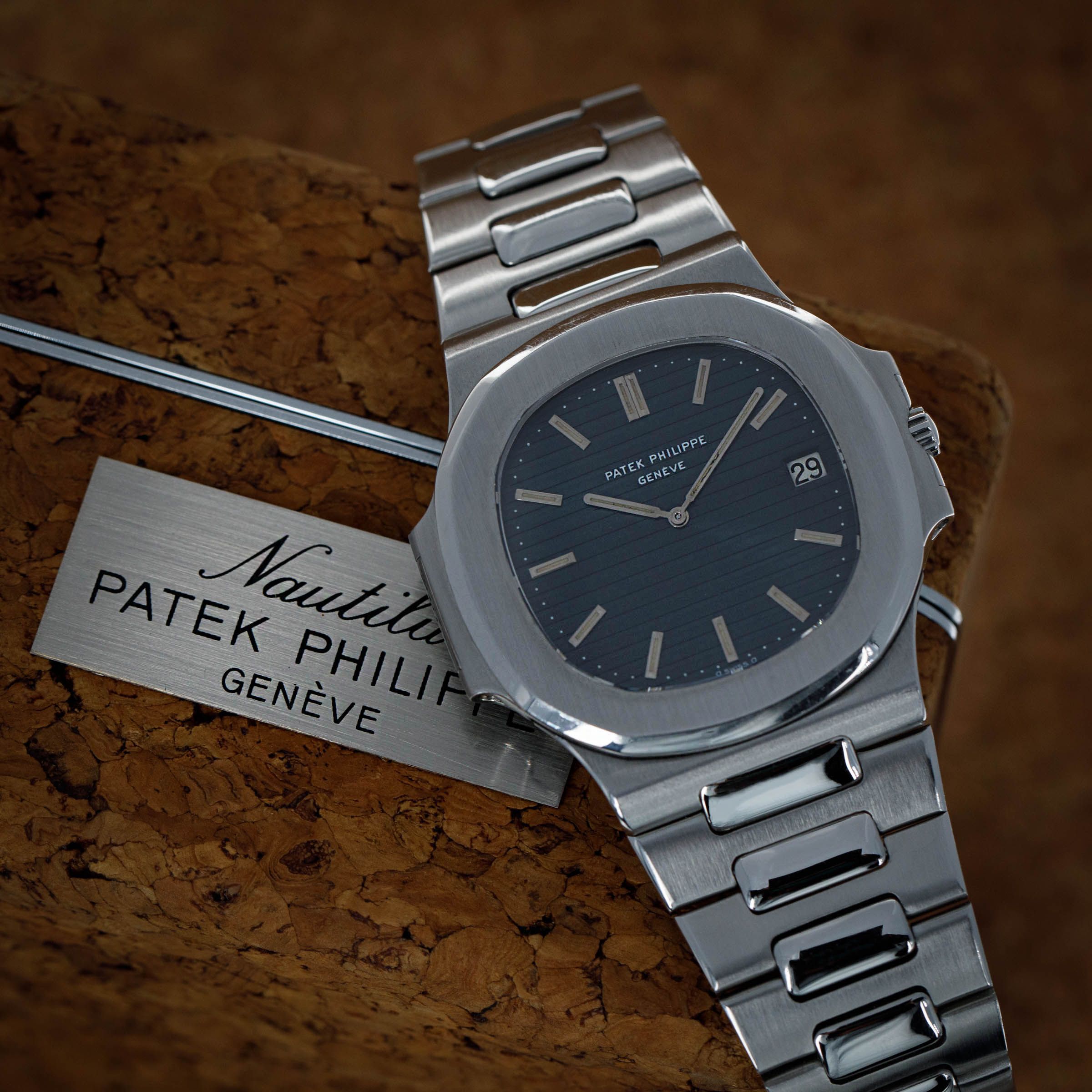 Patek Philippe Jumbo Nautilus 3700/1A with Original Cork Box