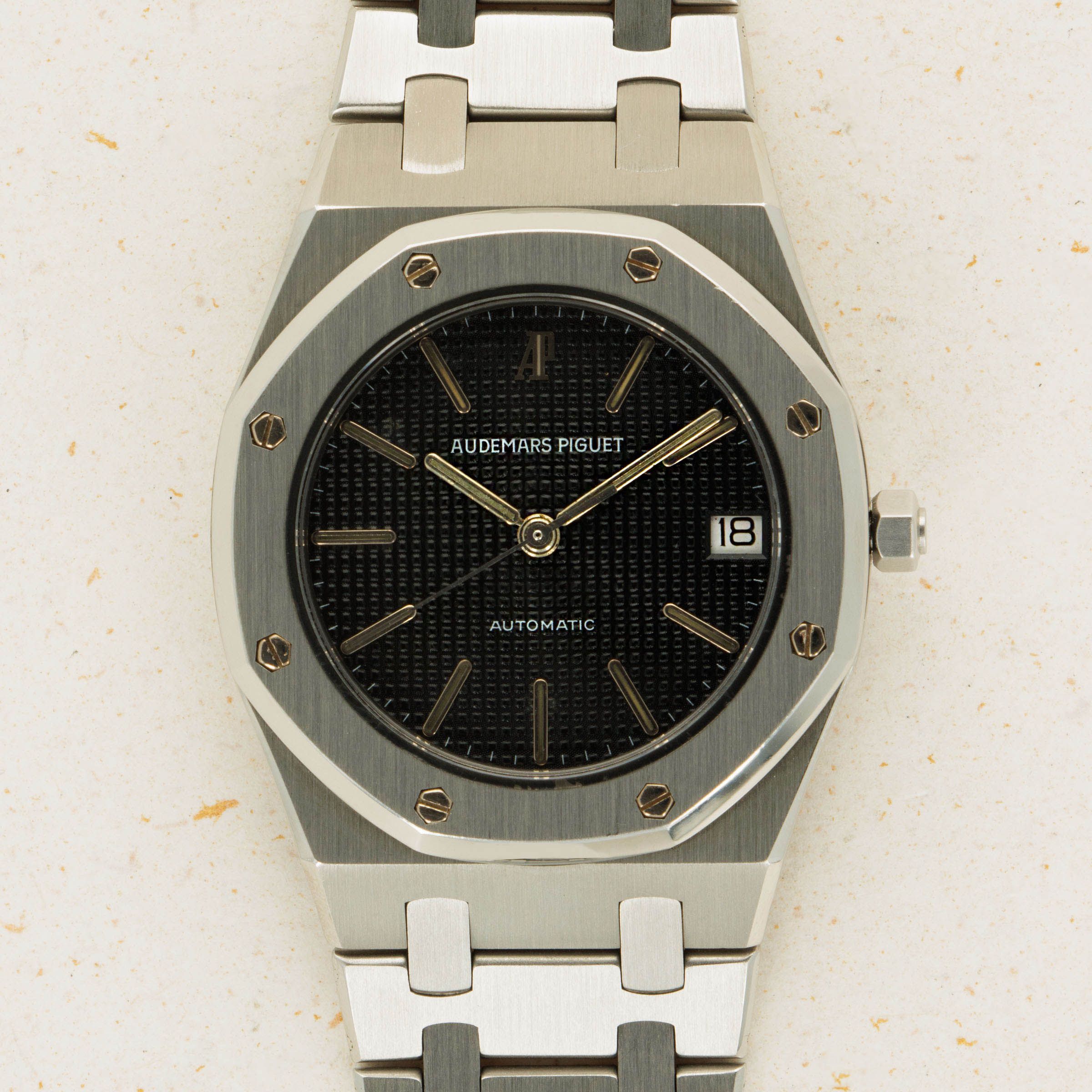 Audemars Piguet Royal Oak 4100ST Auctions Loupe This