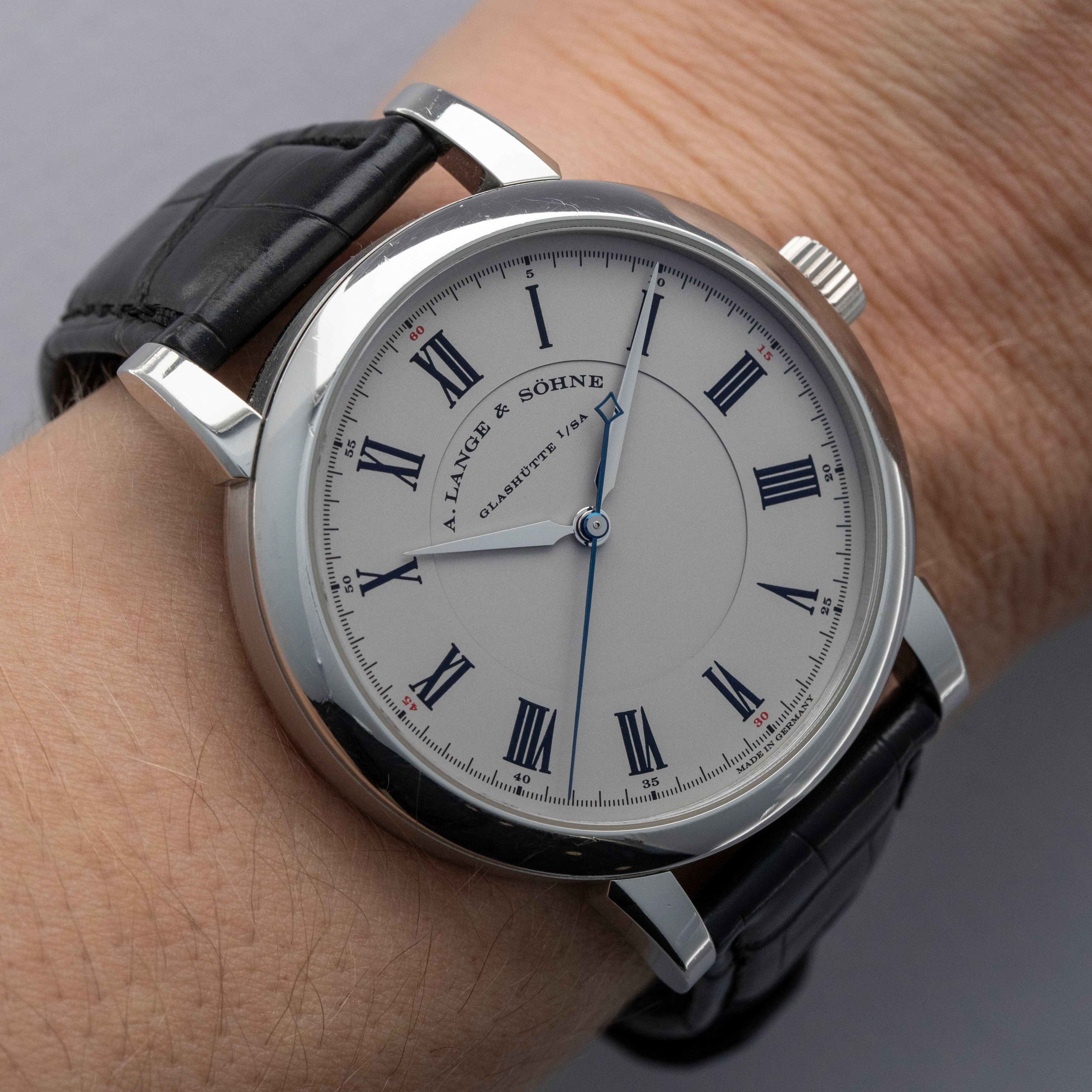 A. Lange & Sohne Richard Lange 232.025 Platinum | Auctions | Loupe