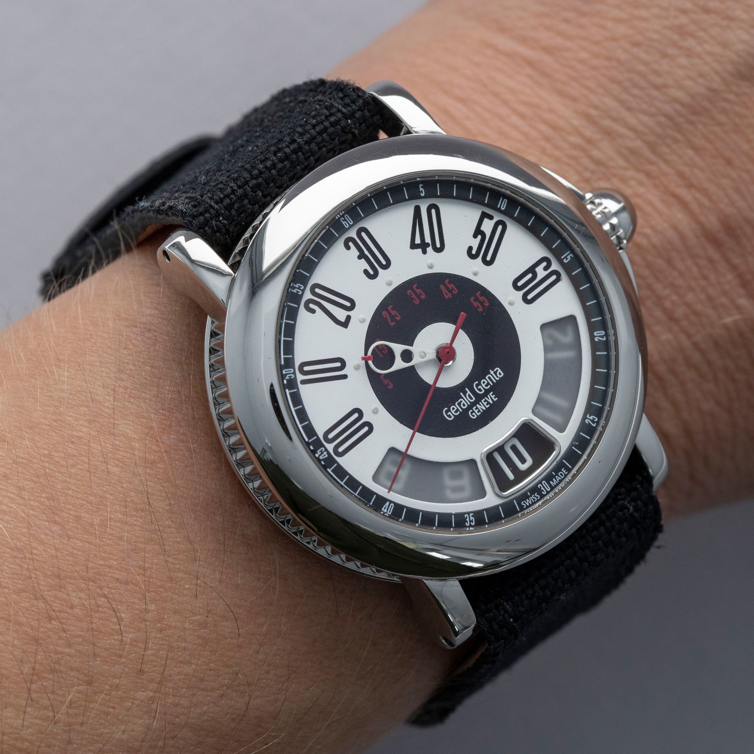 Gerald Genta Retro Sport RSP.L.10 Jump Hour | Auctions | Loupe This