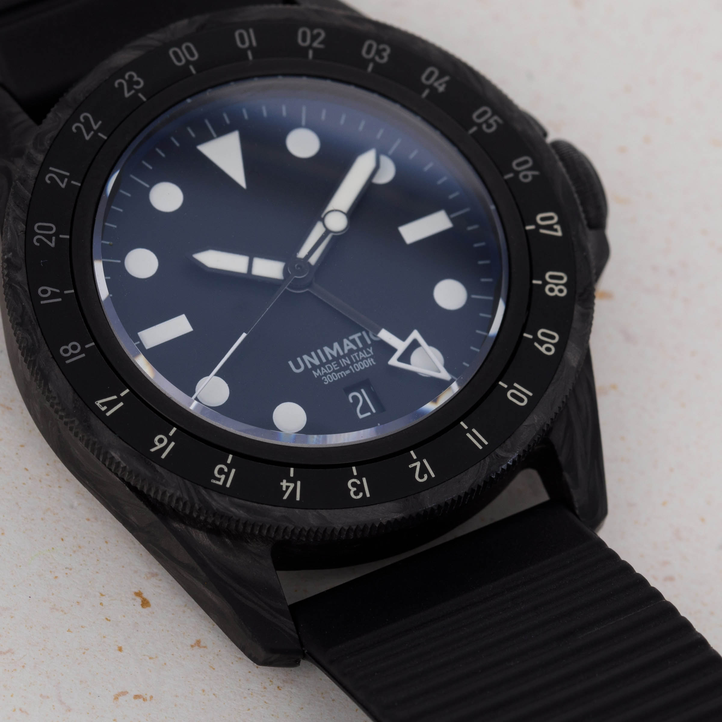 Unimatic x Hodinkee Modello Uno U1S-Carbon GMT Limited Edition | Auctions |  Loupe This