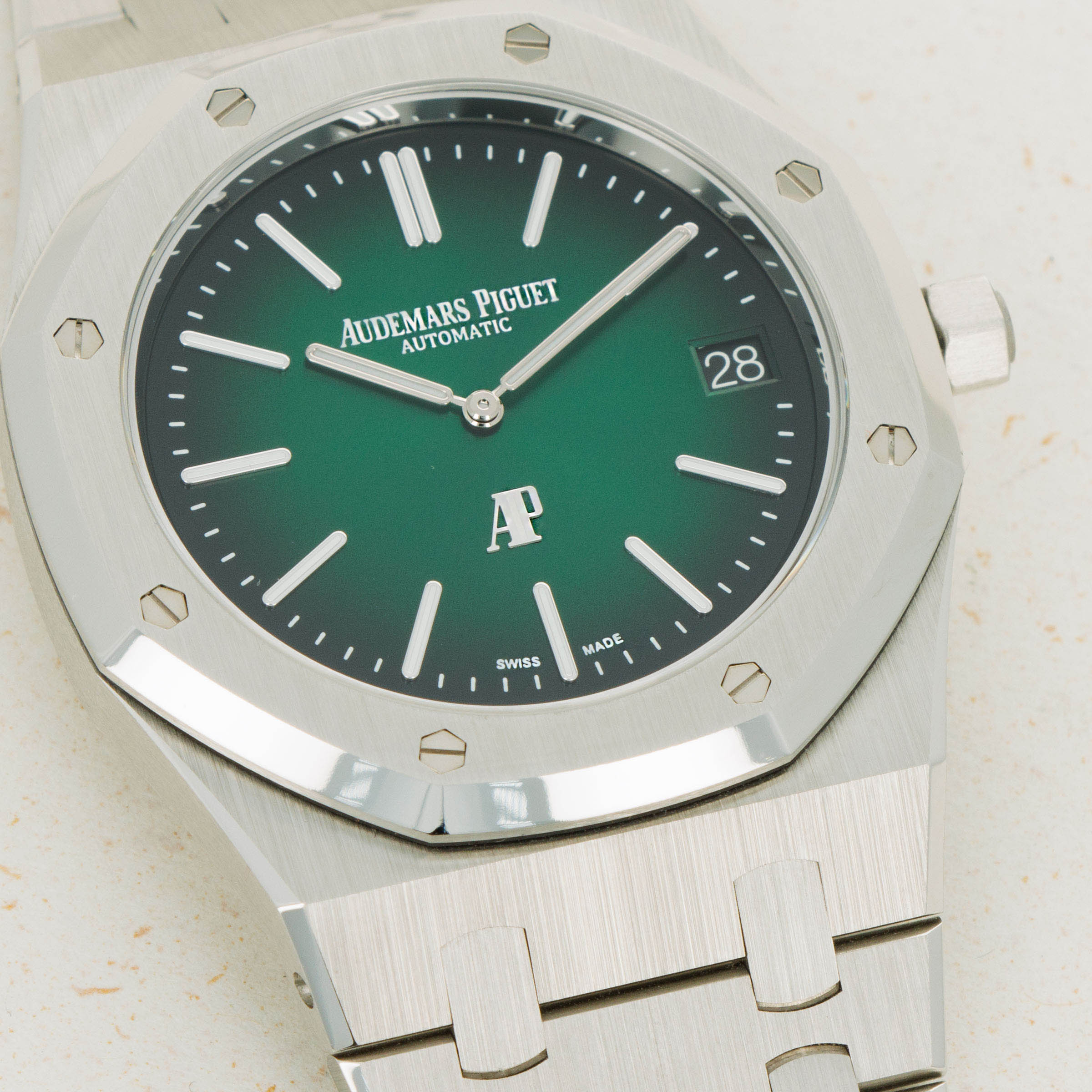 Audemars Piguet Royal Oak Jumbo Extra-Thin 15202 Platinum Green