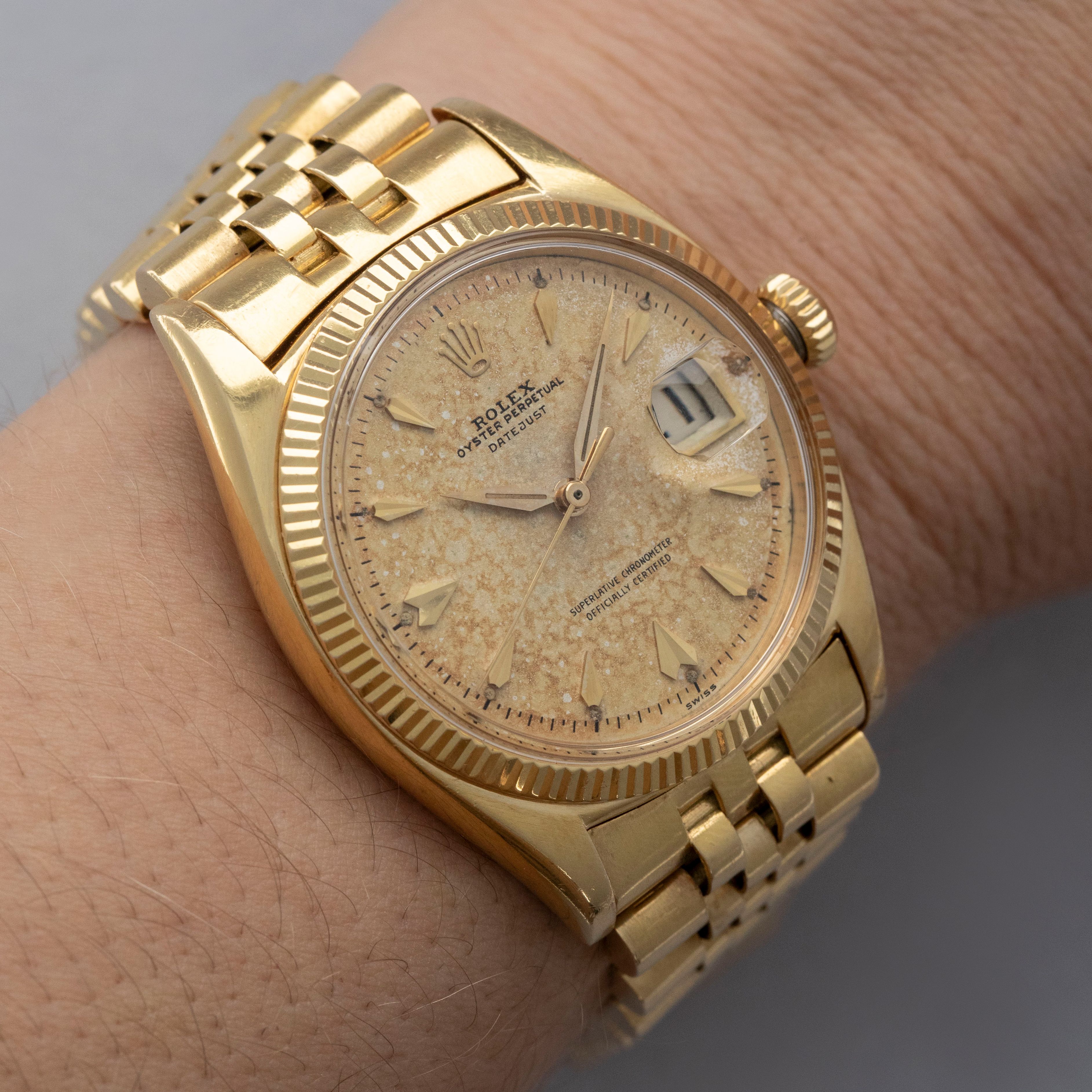 Rolex Datejust 6605 Ovettone 18k YG Full Box and Papers Set
