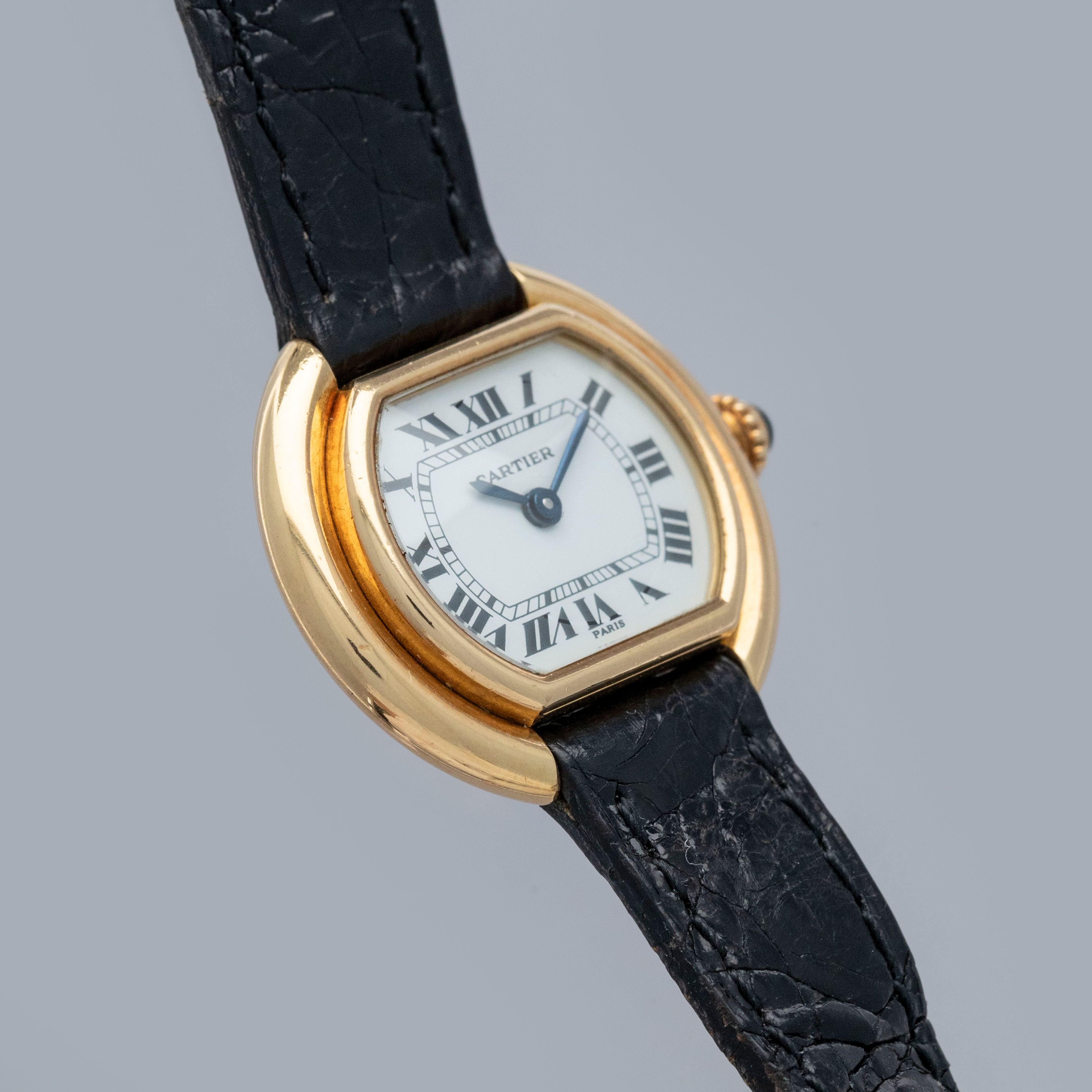 Cartier Ellipse Gondole 67081 18k YG | Auctions | Loupe This