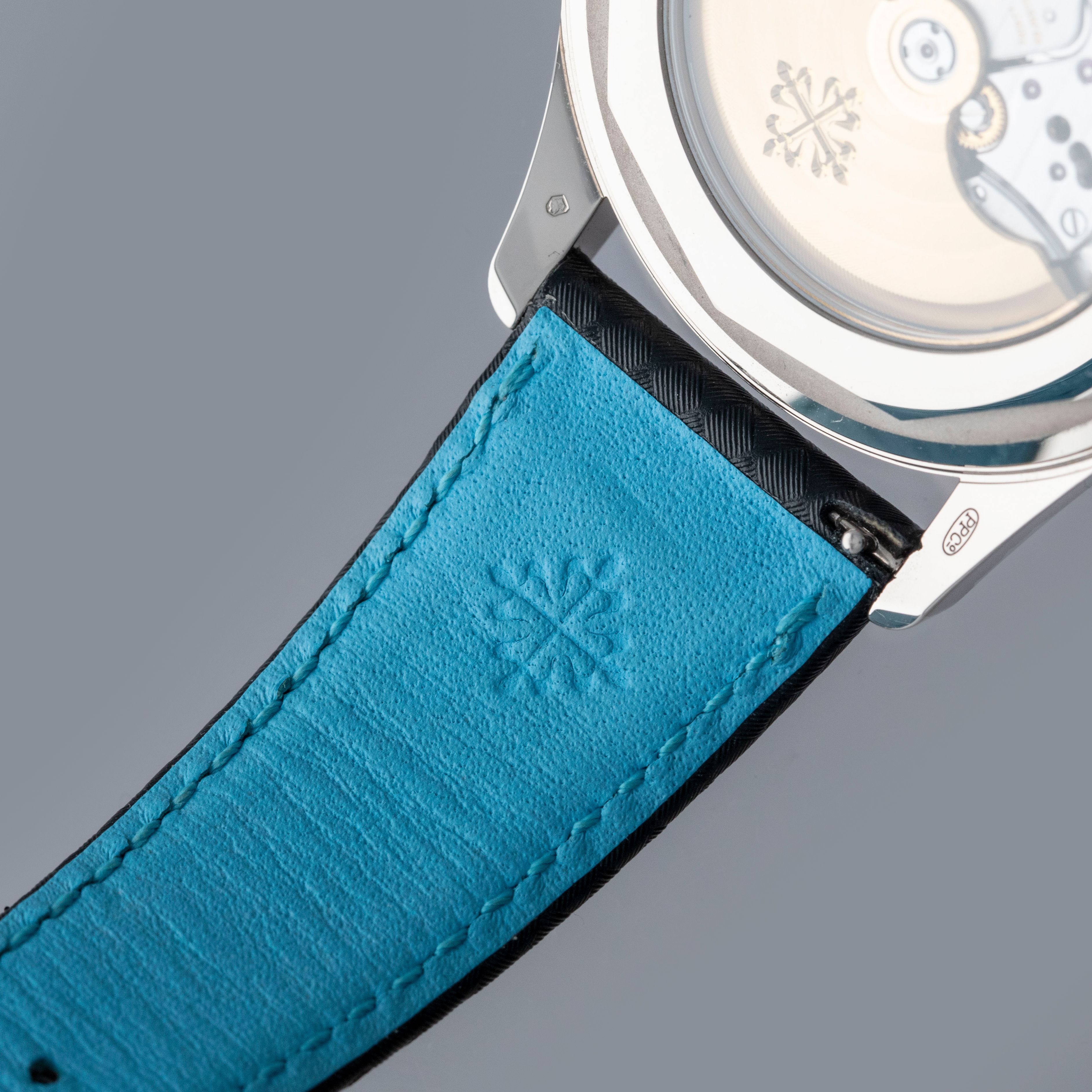 Patek Philippe Calatrava 6007G-011 Blue Accents 18k WG | Auctions
